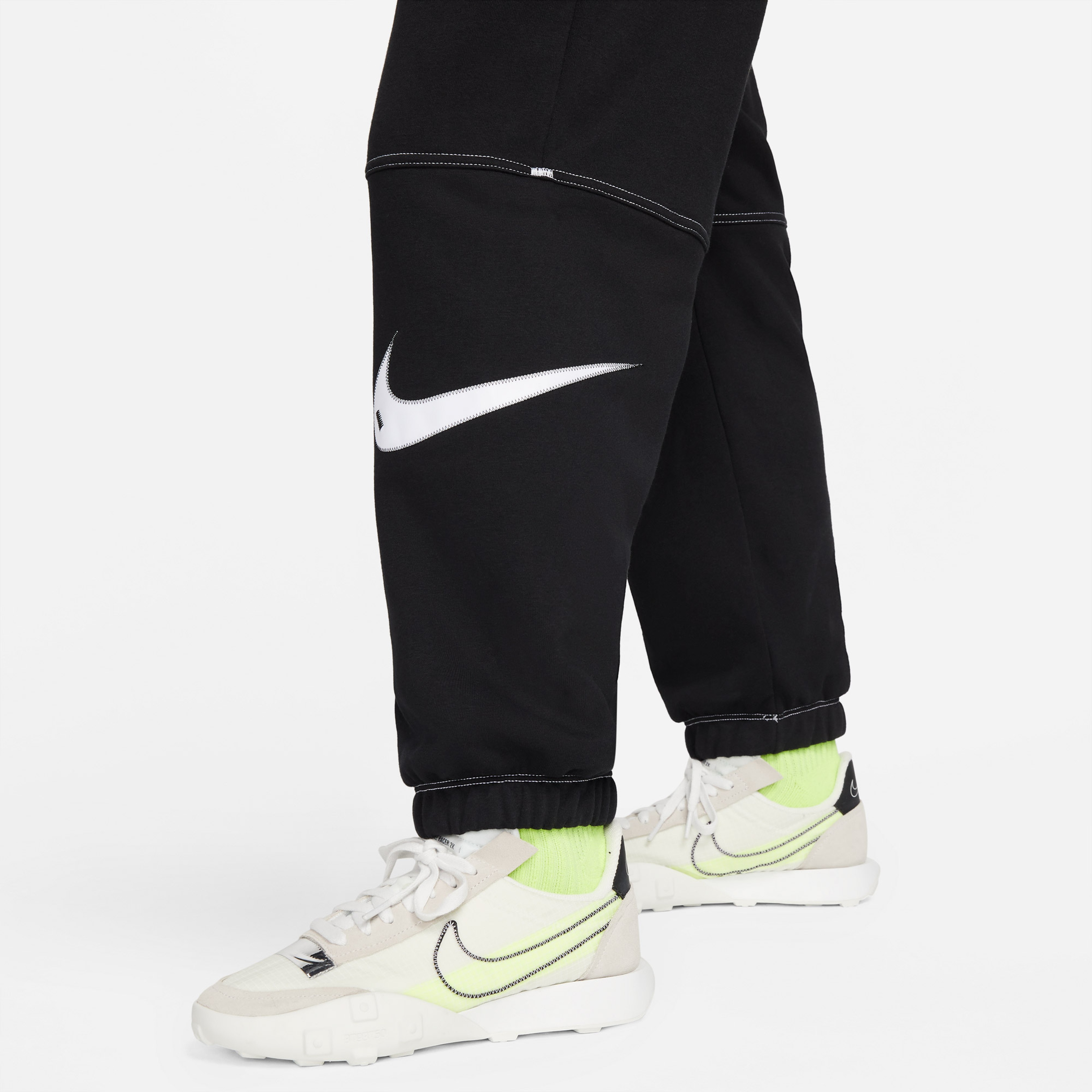 Nike Sportswear Swoosh Kadın Siyah Eşofman Altı