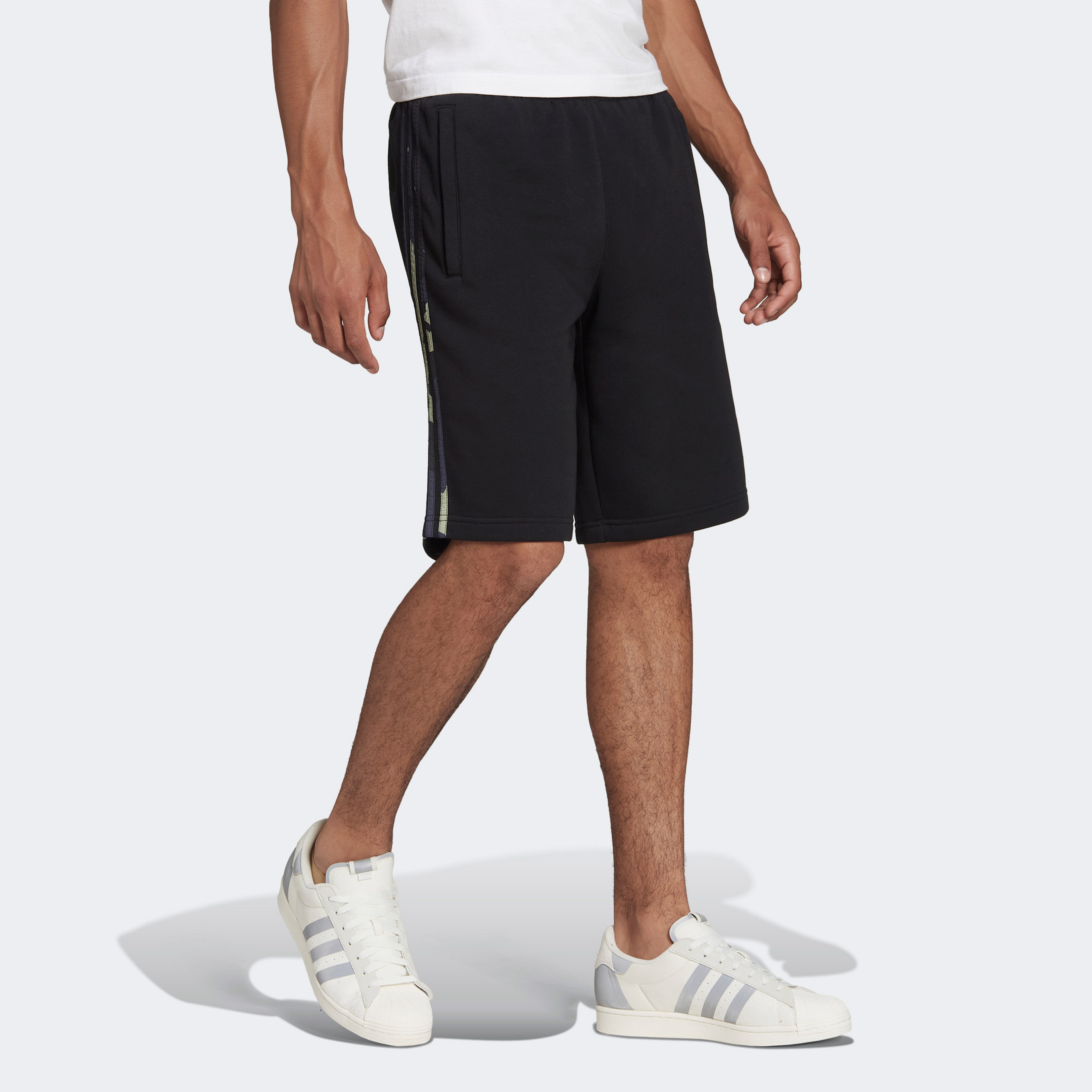 adidas Graphics Camo Erkek Siyah Şort