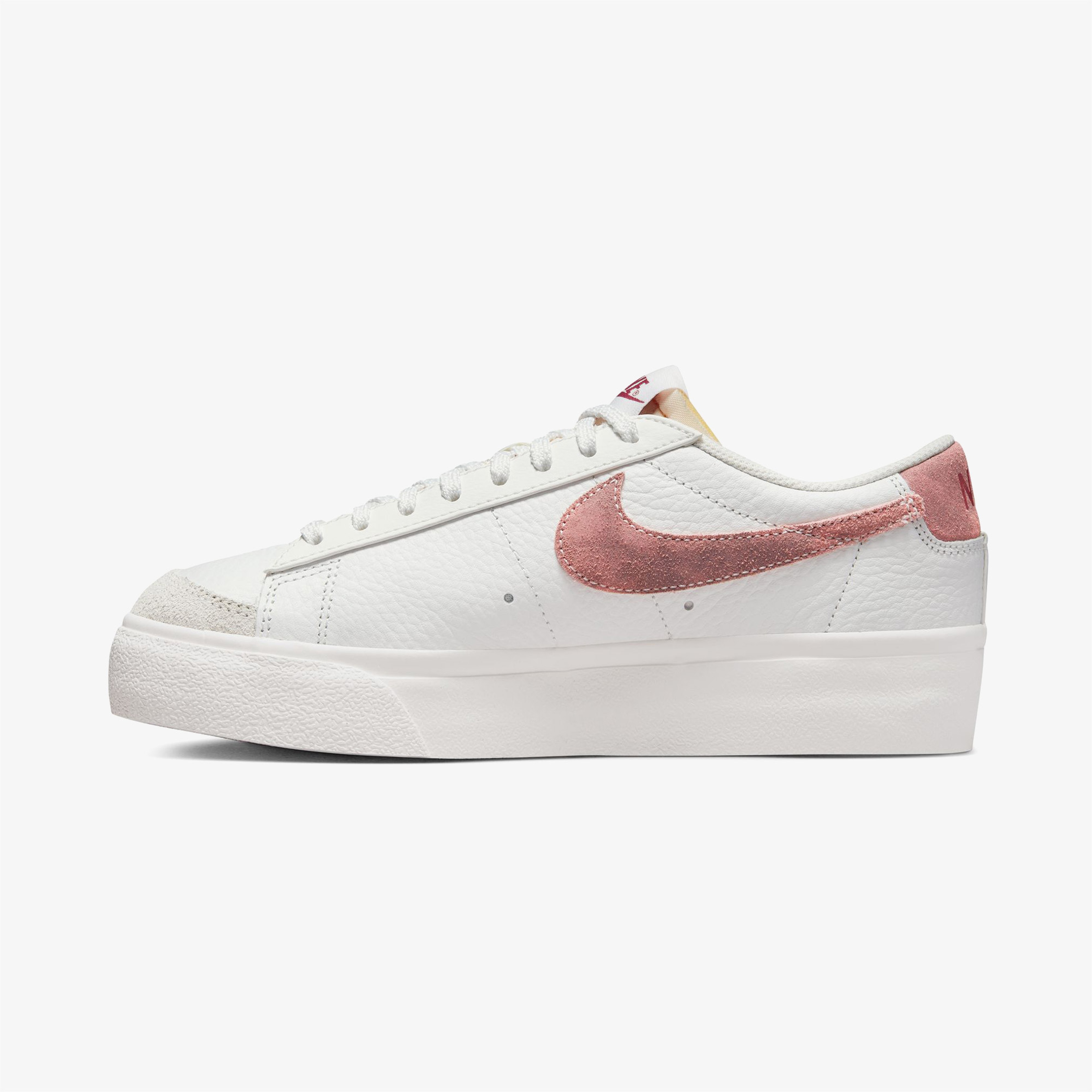 Nike Blazer Low Platform Kadın Beyaz Spor Ayakkabı