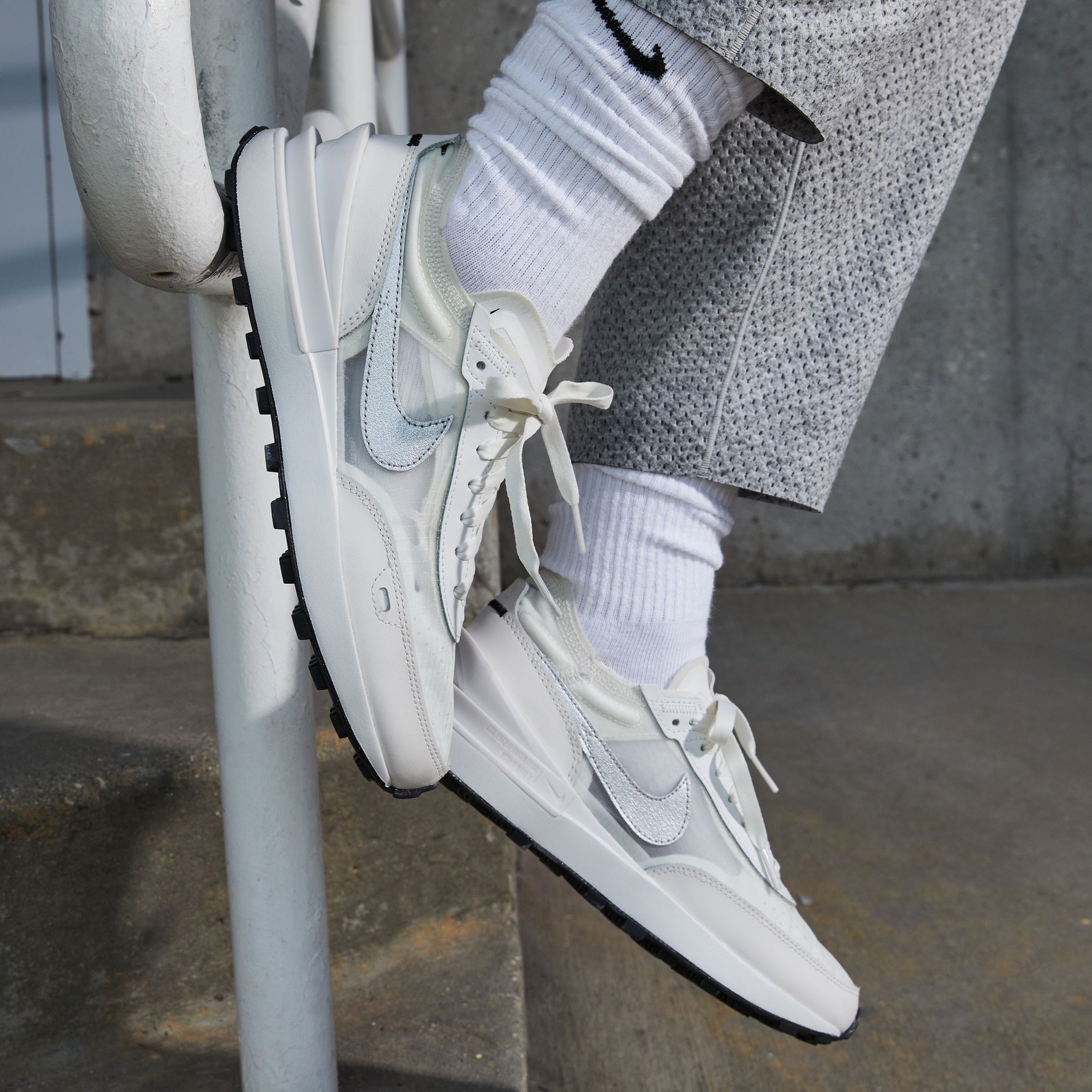 Nike Waffle One Kadın Krem Spor Ayakkabı