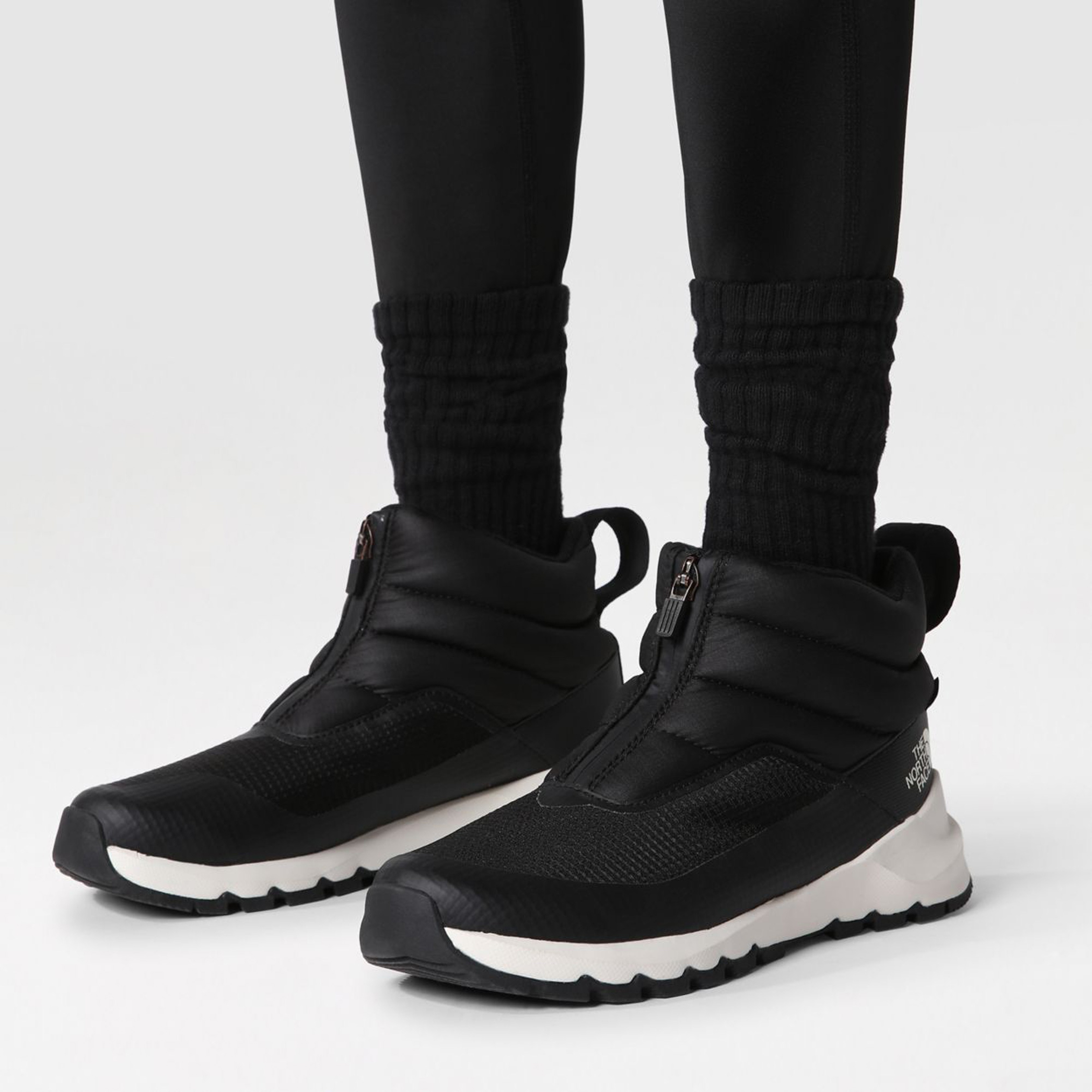 The North Face ThermoBall Fermuarlı Siyah Kadın Bot