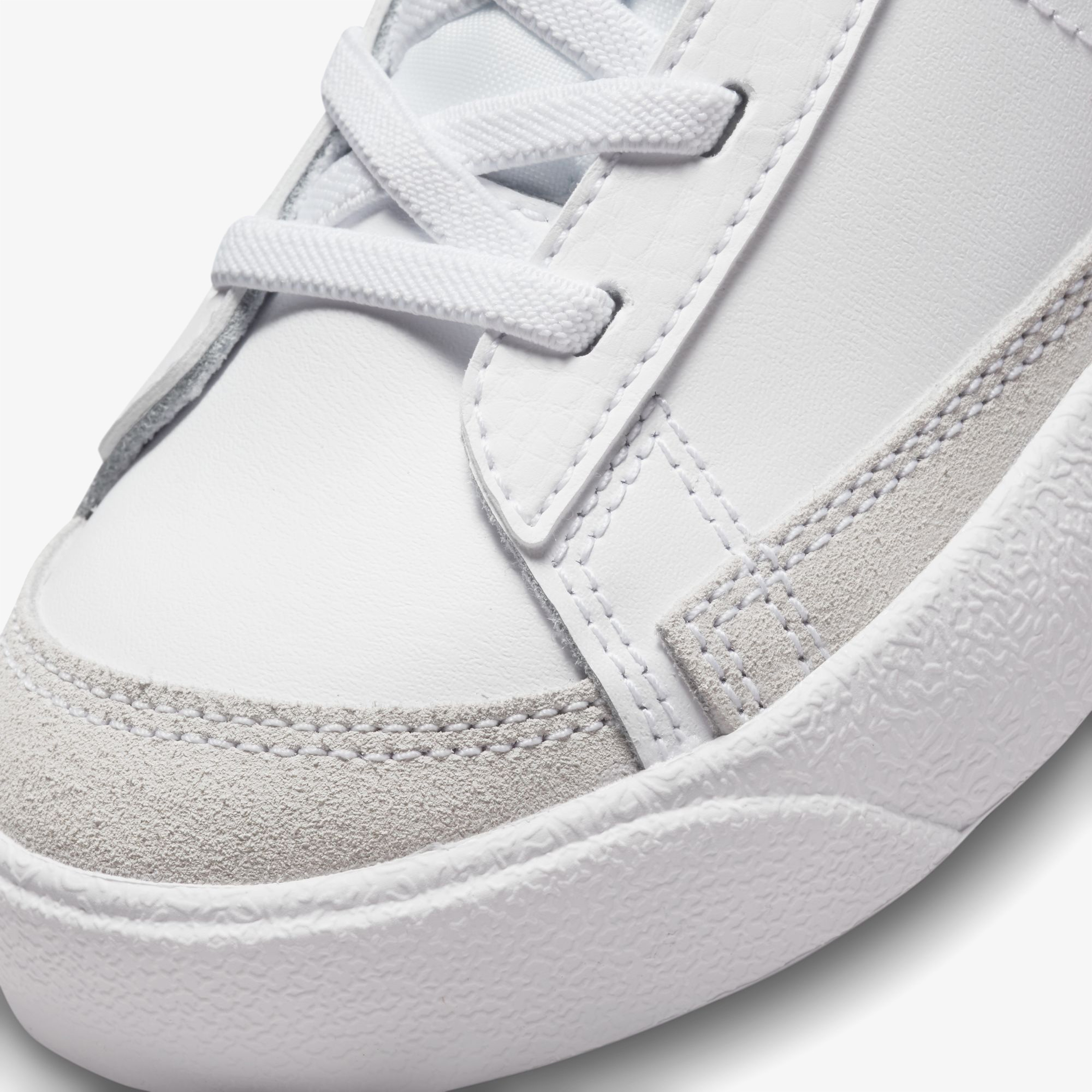 Nike Blazer Mid 77 Çocuk Beyaz Sneaker