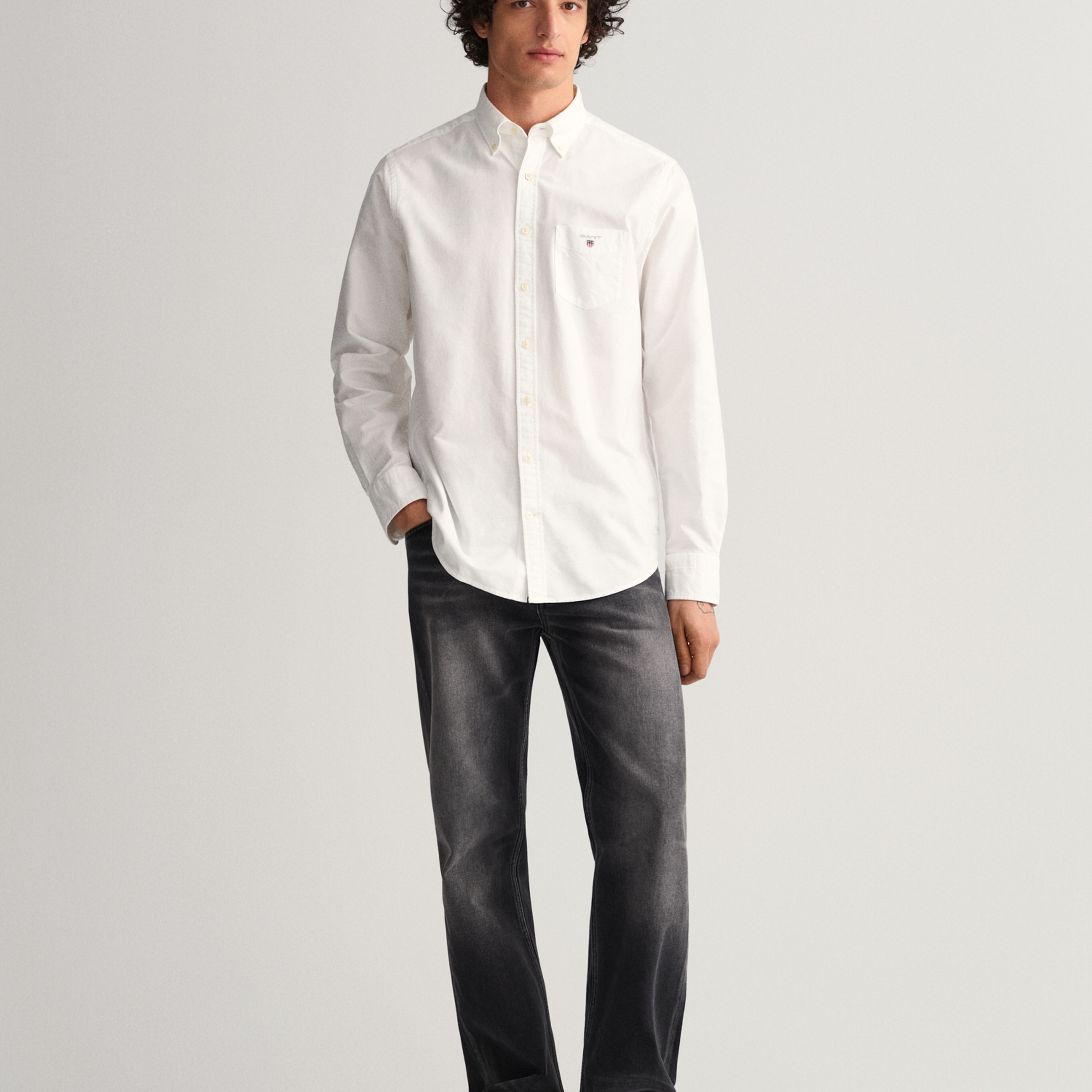 GANT Erkek Beyaz Regular Fit Düğmeli Yaka Oxford Gömlek