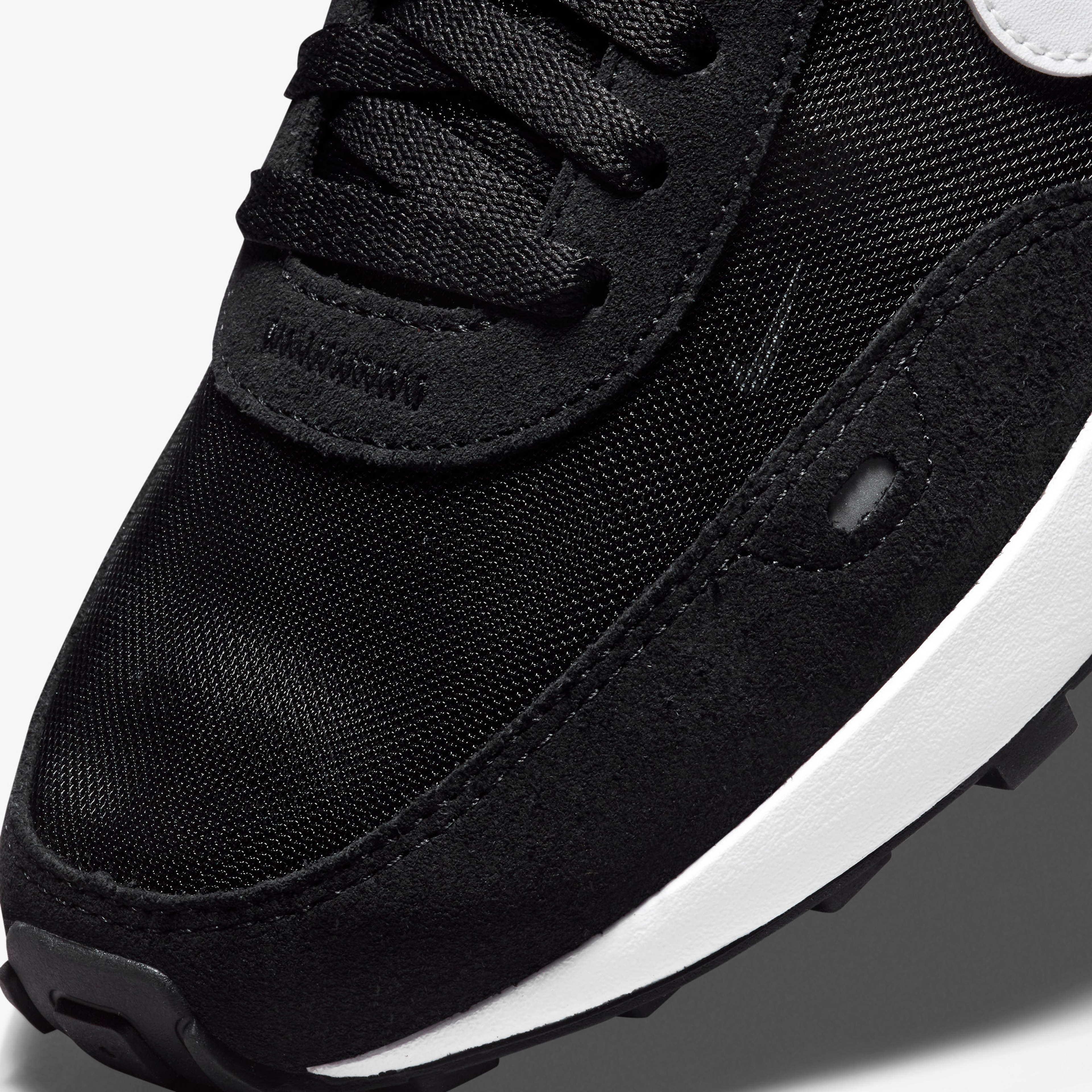 Nike Waffle One Kadın Siyah Spor Ayakkabı