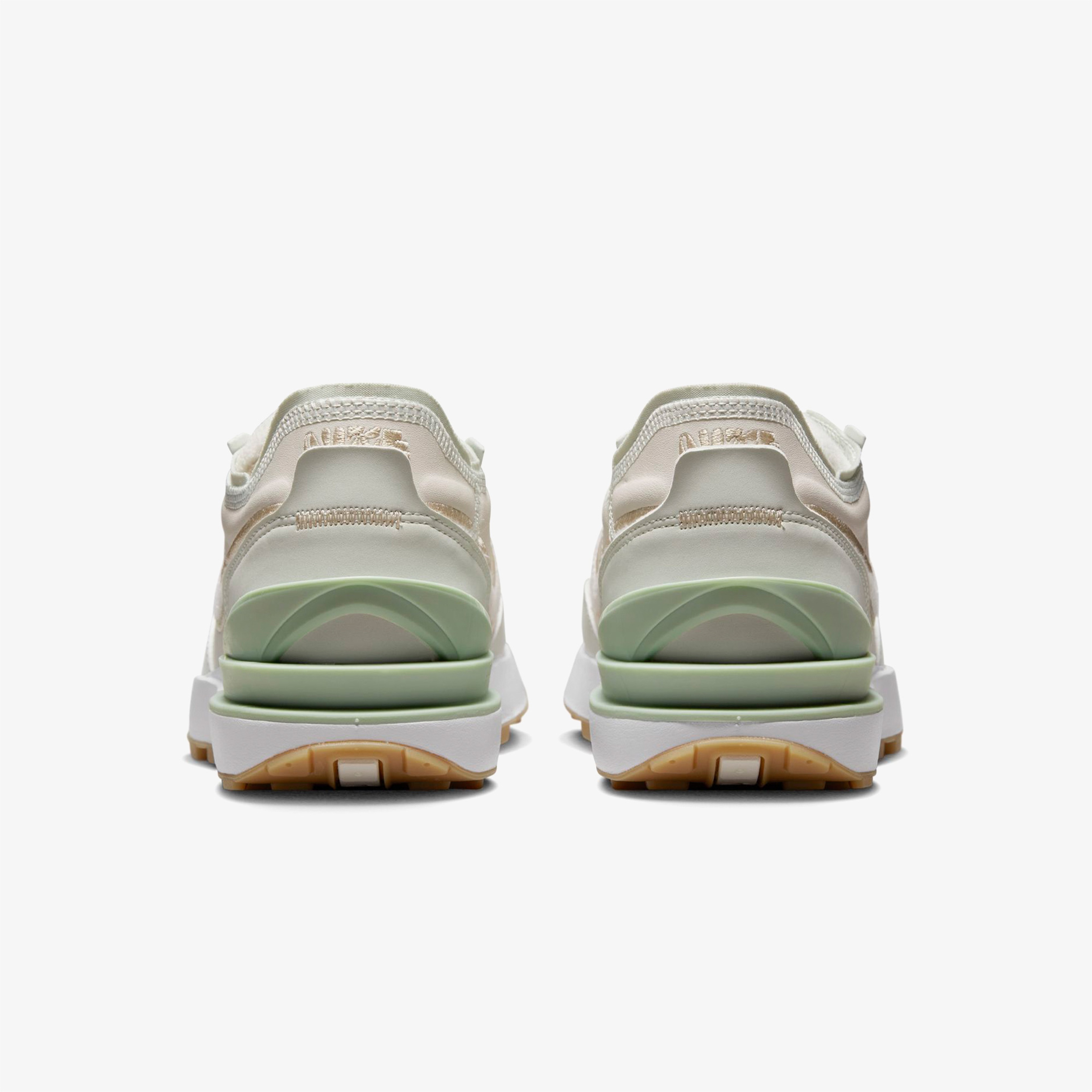 Nike Waffle One SE Kadın Beyaz Spor Ayakkabı