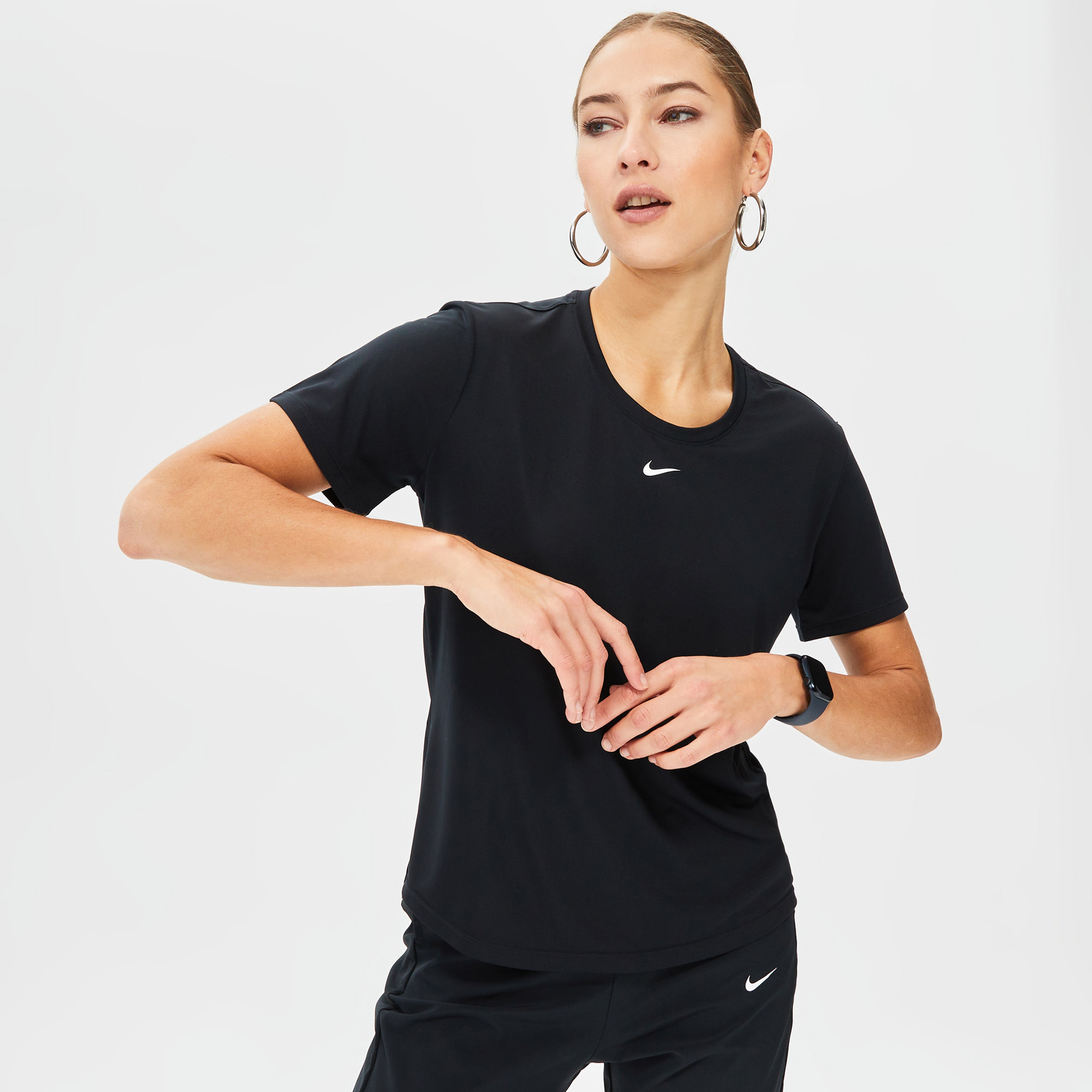 Nike Dri-Fit One Kadın Siyah Antrenman T-Shirt