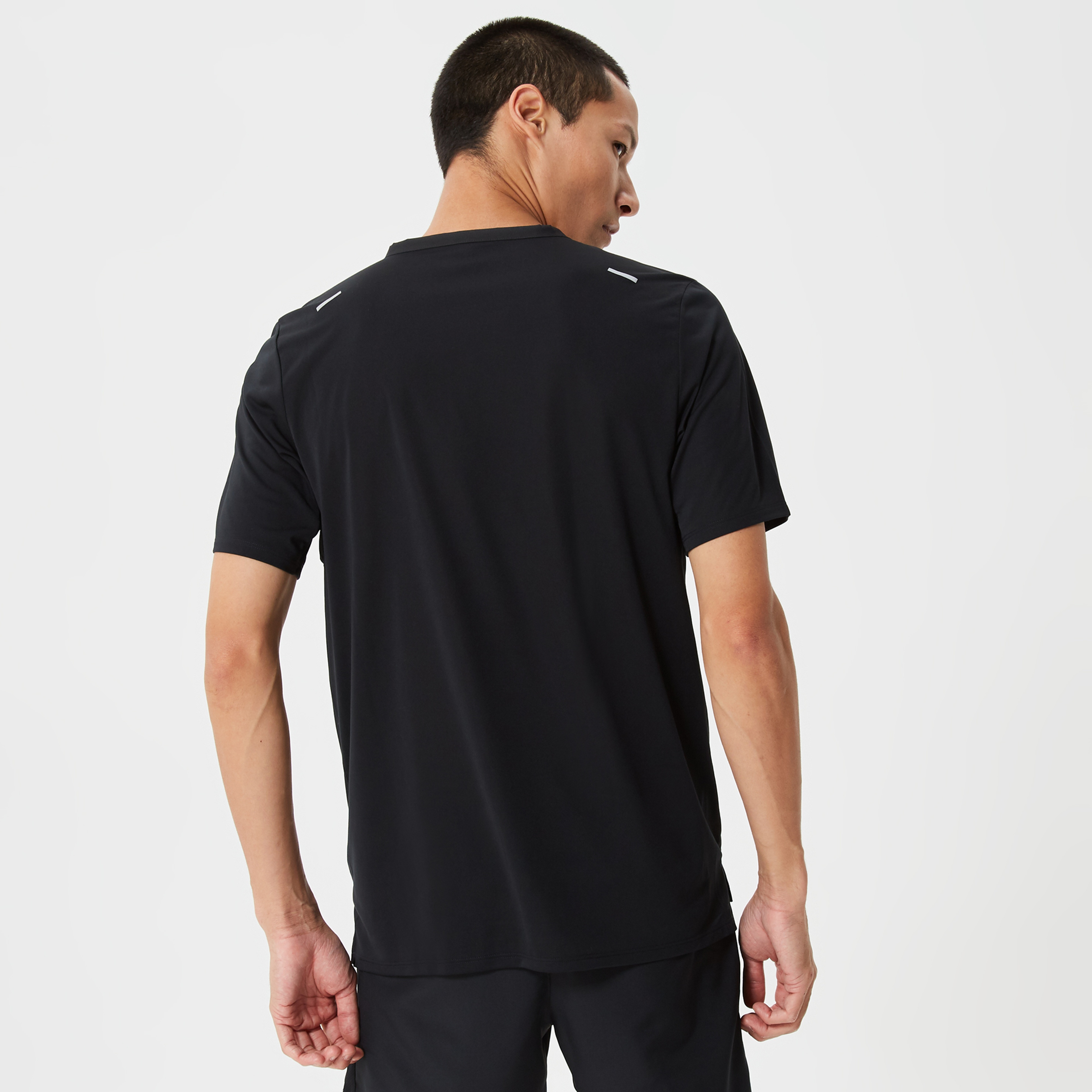 Nike Dri-Fit Rise 365 Erkek Siyah Antrenman T-Shirt