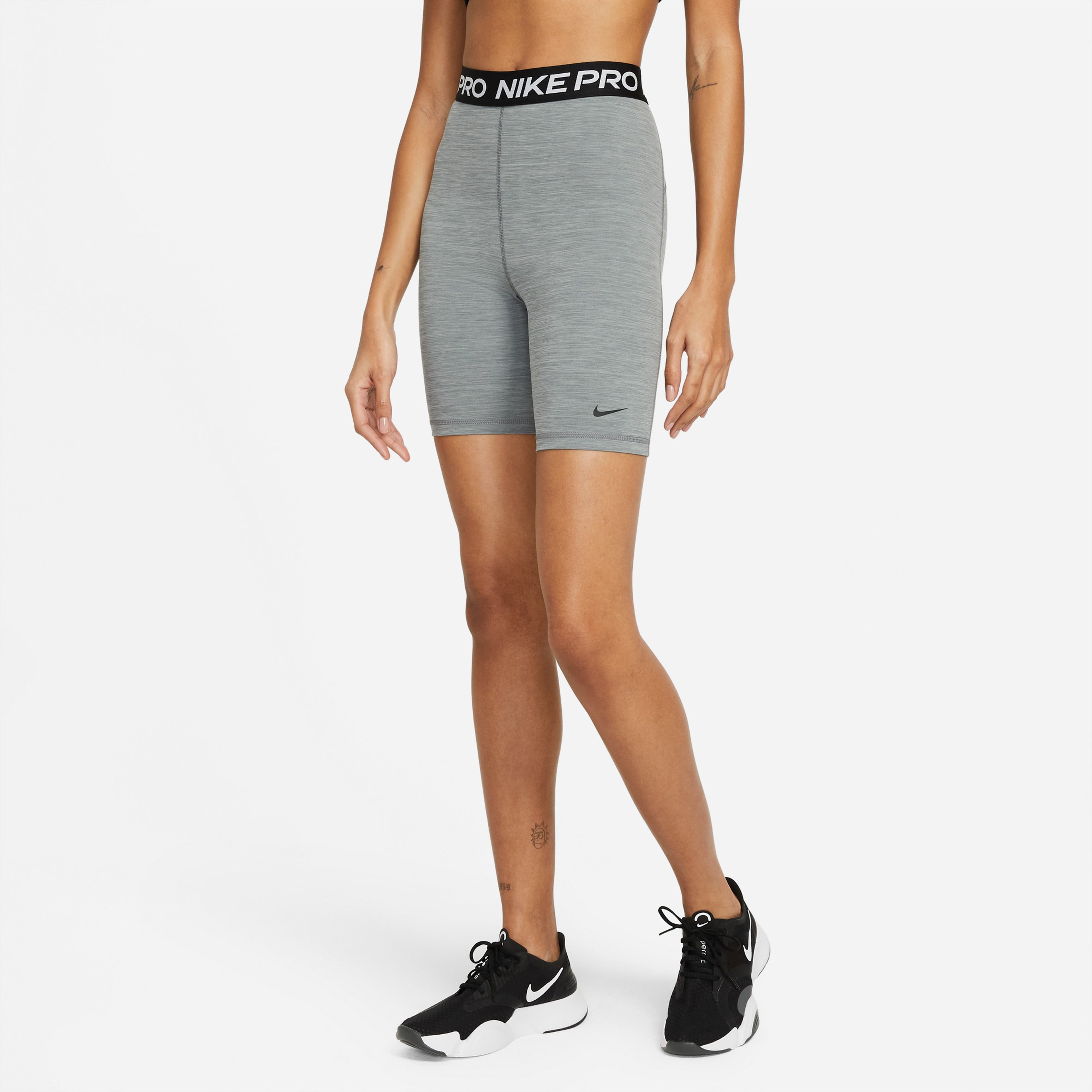 Nike Pro 365 18 cm Hi Rise Kadın Gri Şort