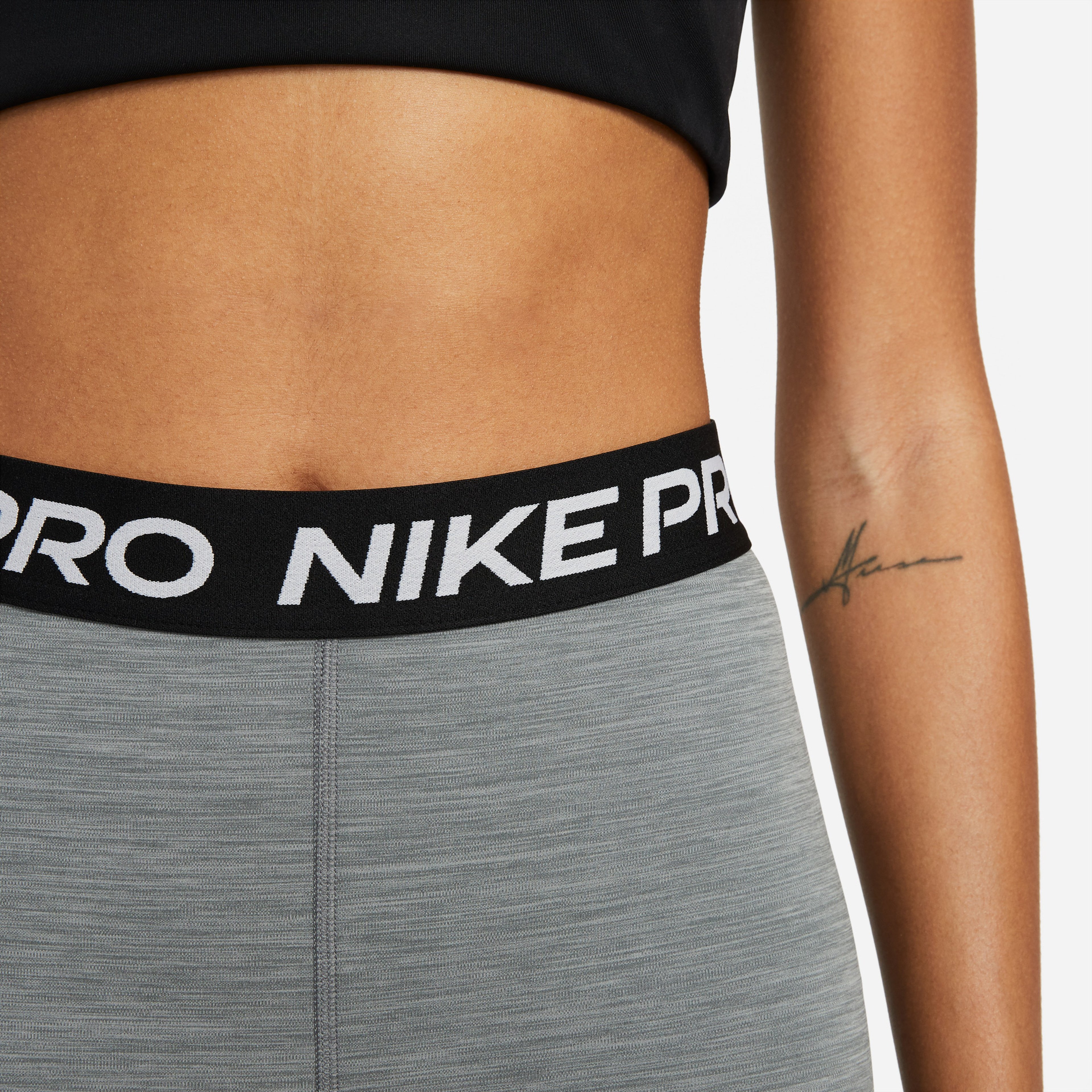 Nike Pro 365 18 cm Hi Rise Kadın Gri Şort