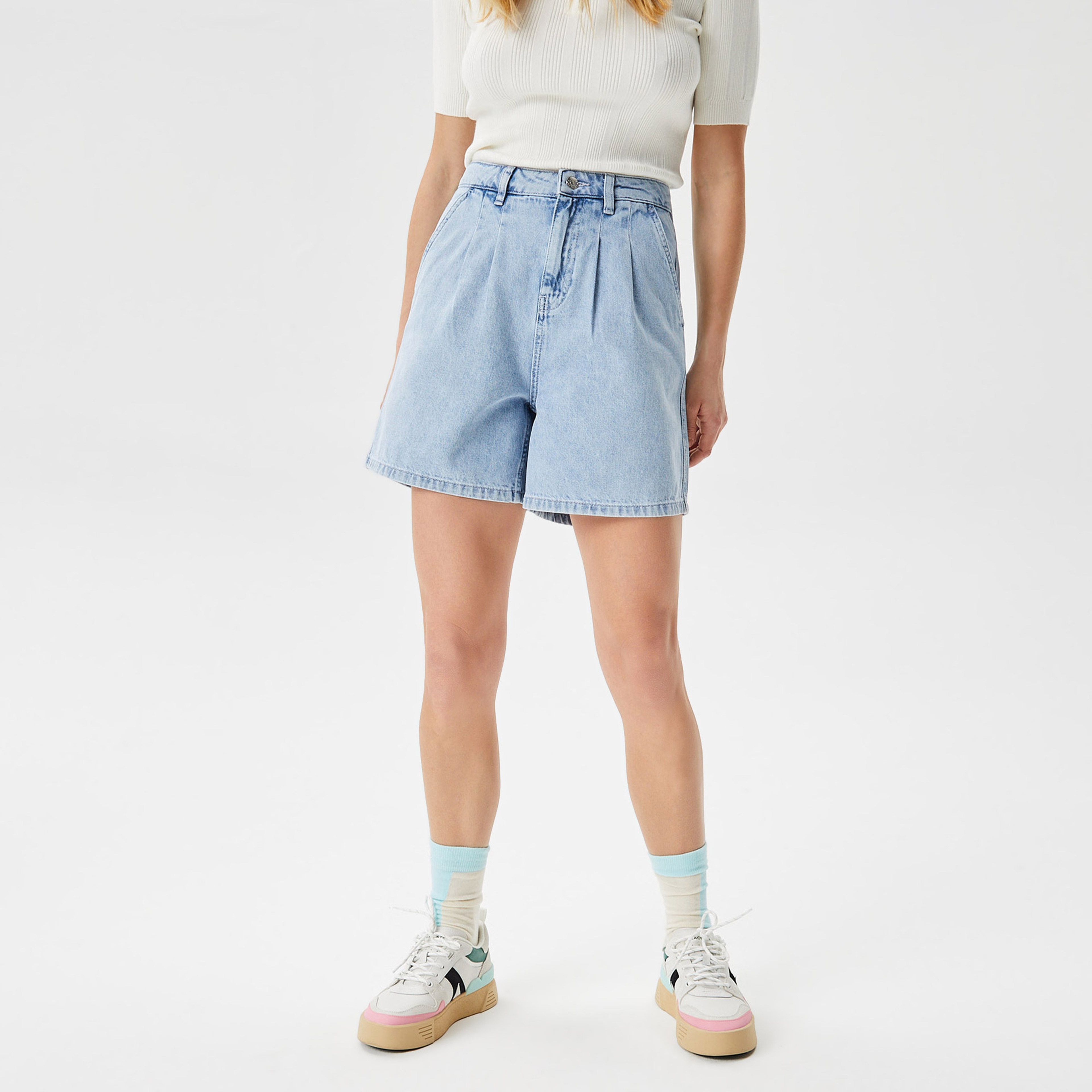 Kadın Loose Fit Denim Açık Mavi Bermuda