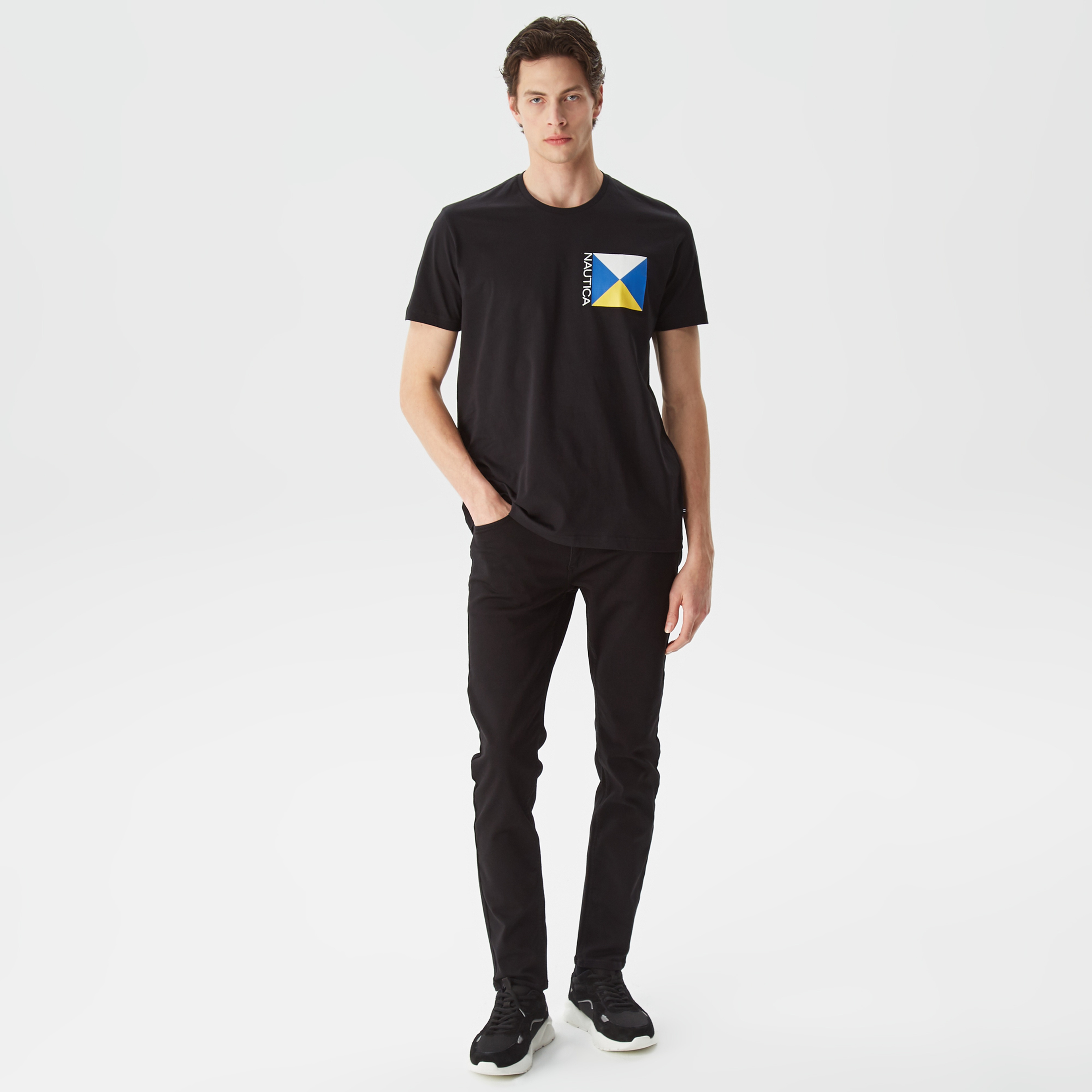 Nautica Erkek Siyah Baskılı Standart Fit T-Shirt