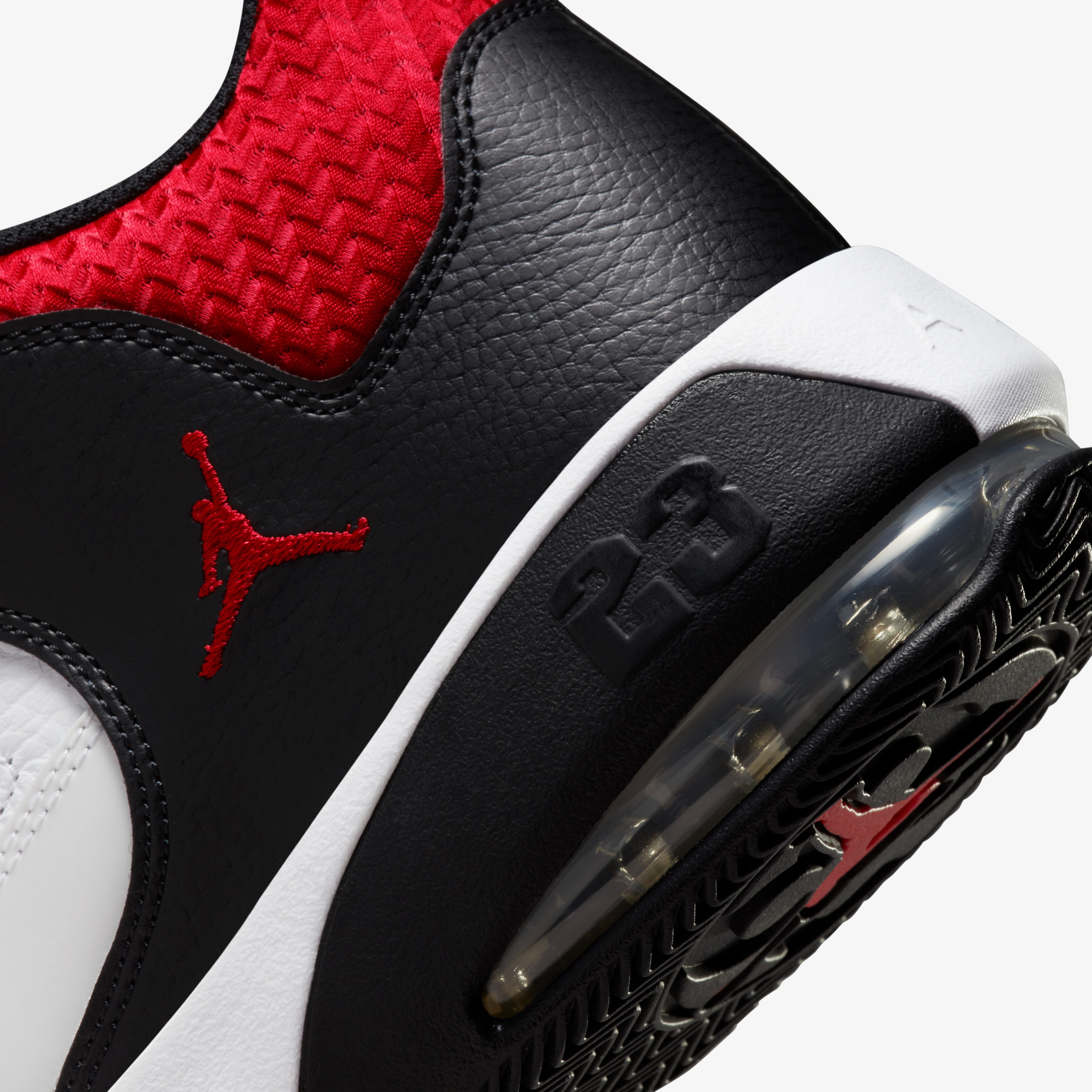 Jordan Max Aura 3 NBA Erkek Beyaz Spor Ayakkabı