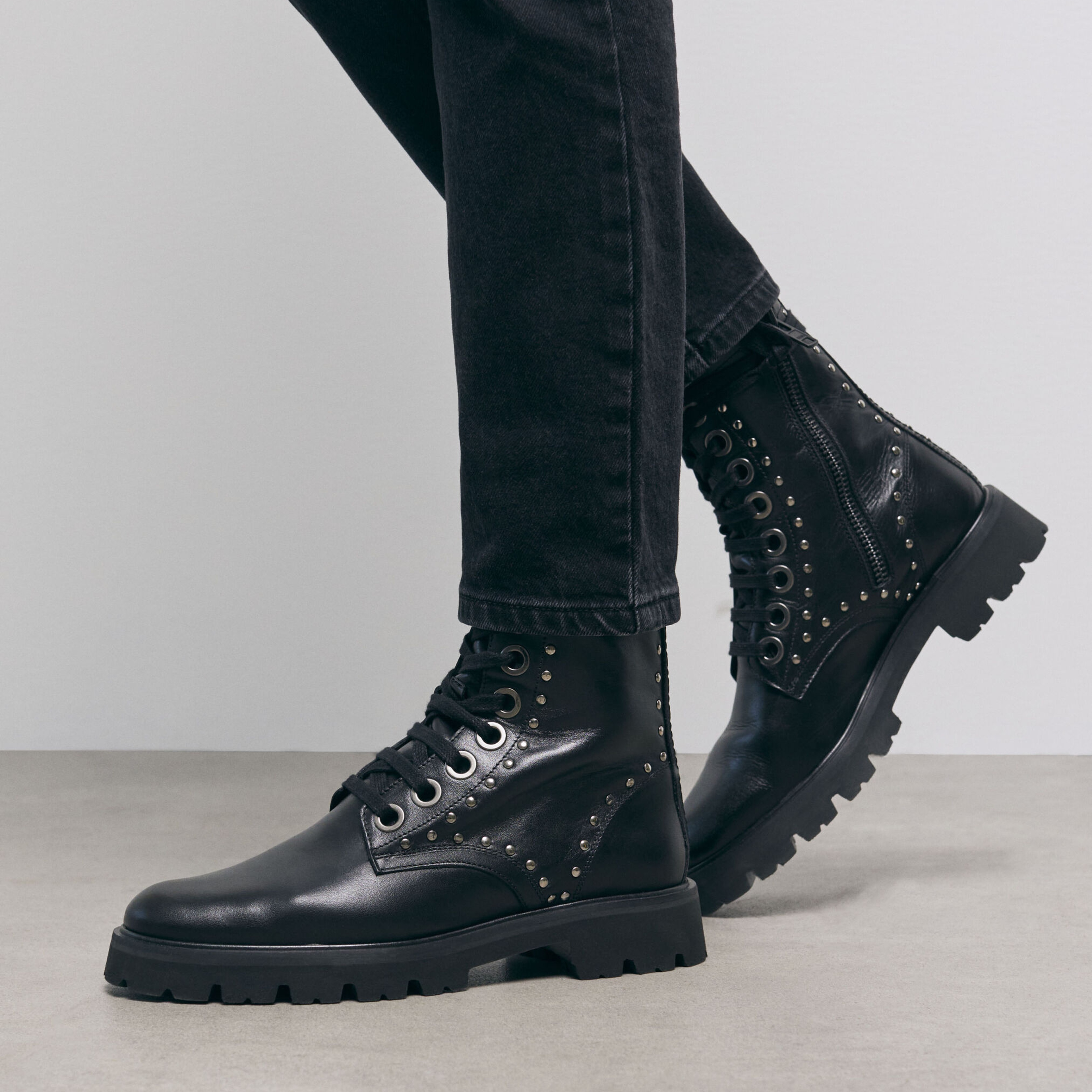 KADIN SİYAH DERİ BOT