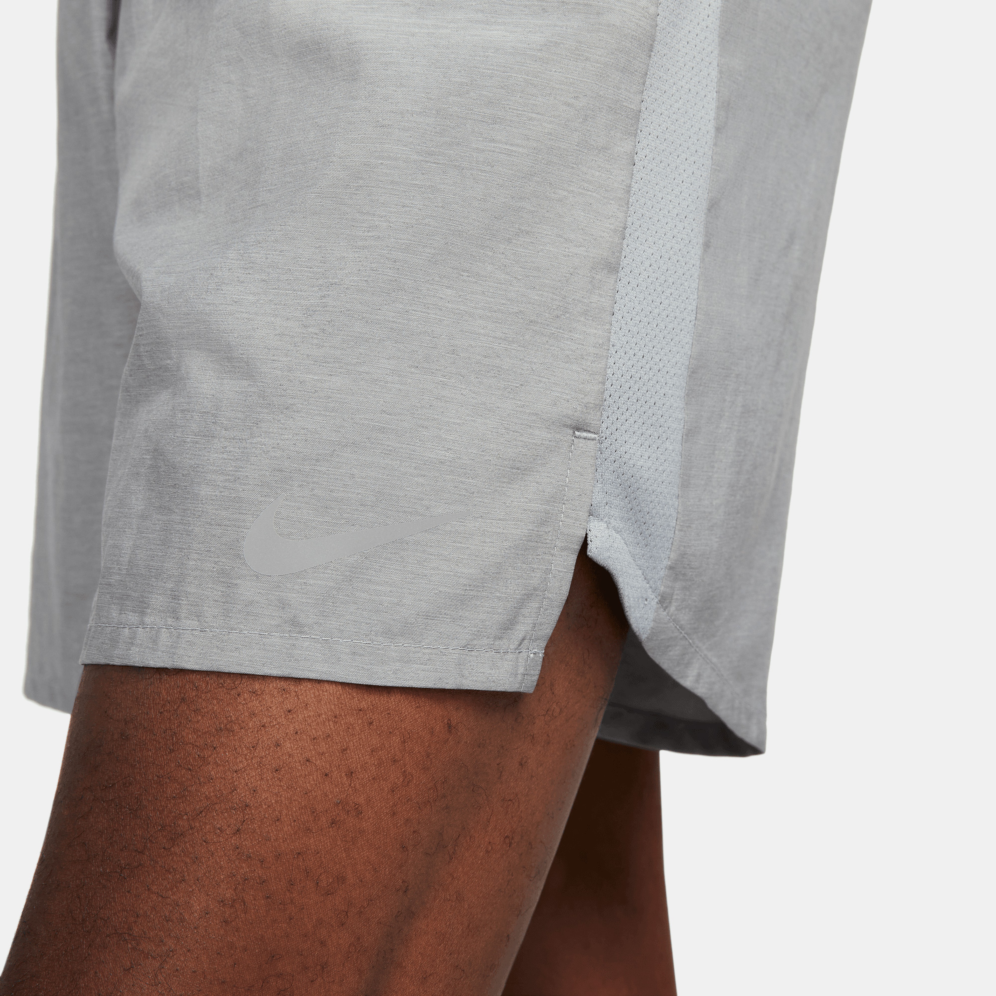 Nike Dri-FIT Challenger 7Ul Erkek Gri Şort