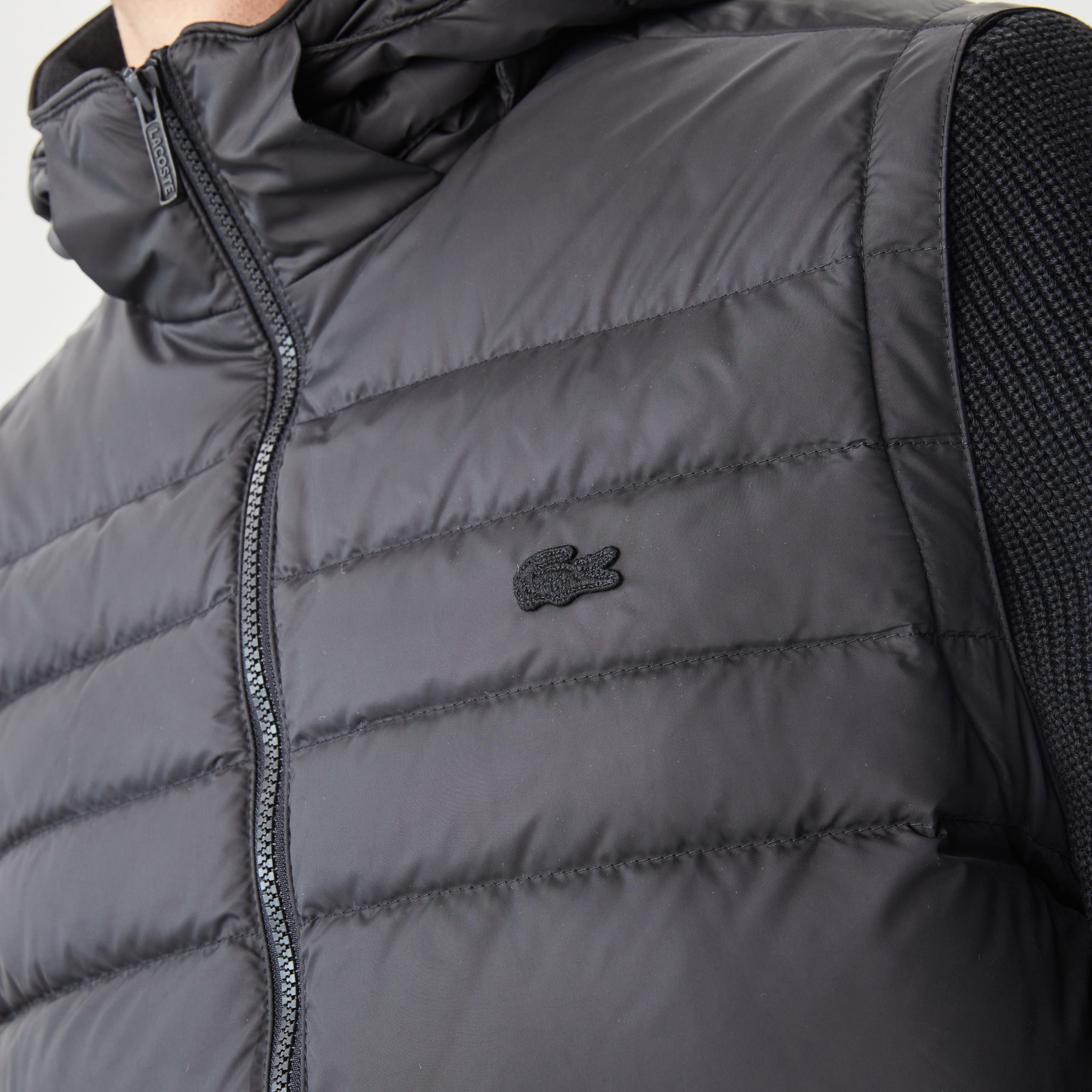 Lacoste Erkek Kapüşonlu Kapitone Renk Bloklu Siyah Mont