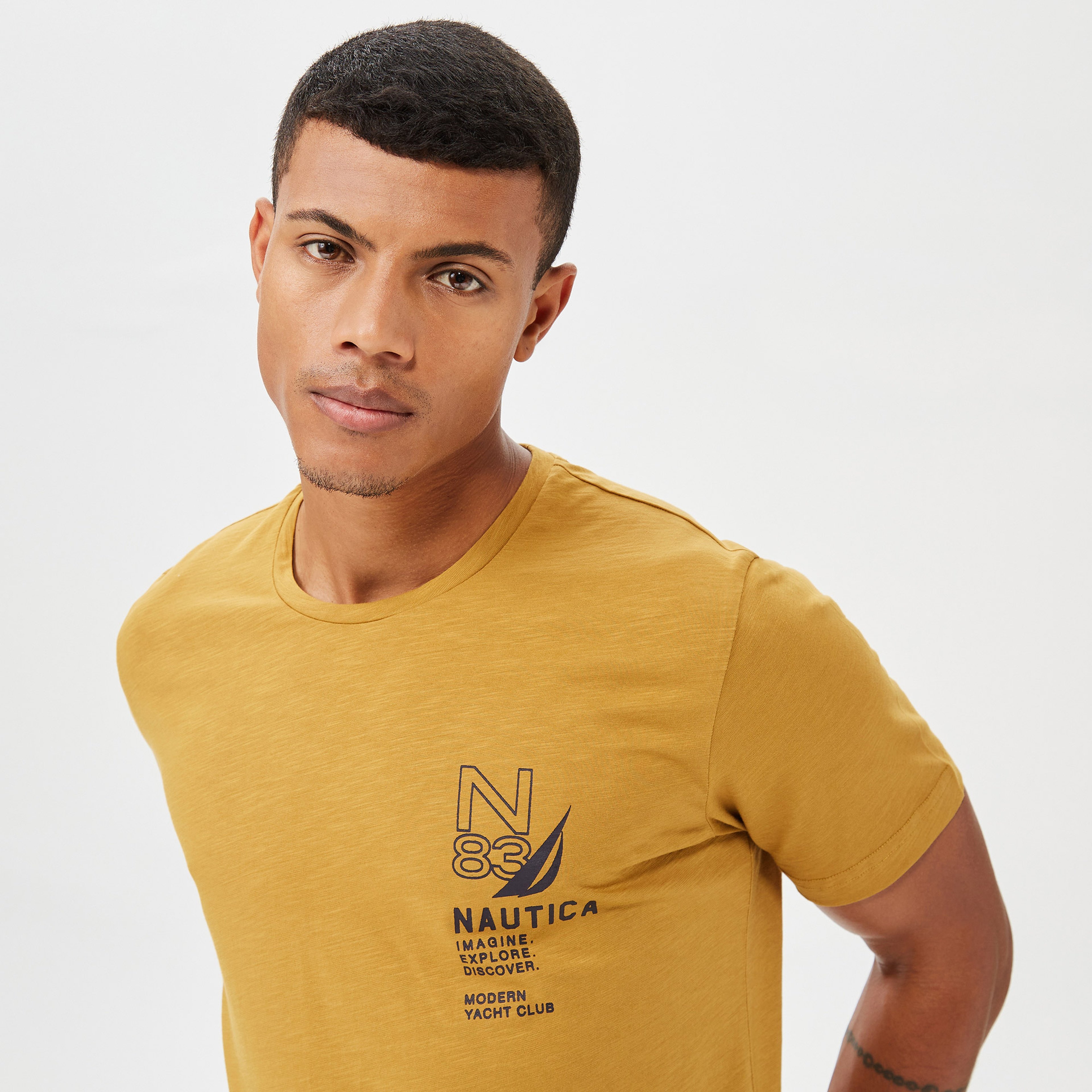 NAUTICA ERKEK HARDAL STANDART FIT BASKILI KISA KOLLU T-SHIRT