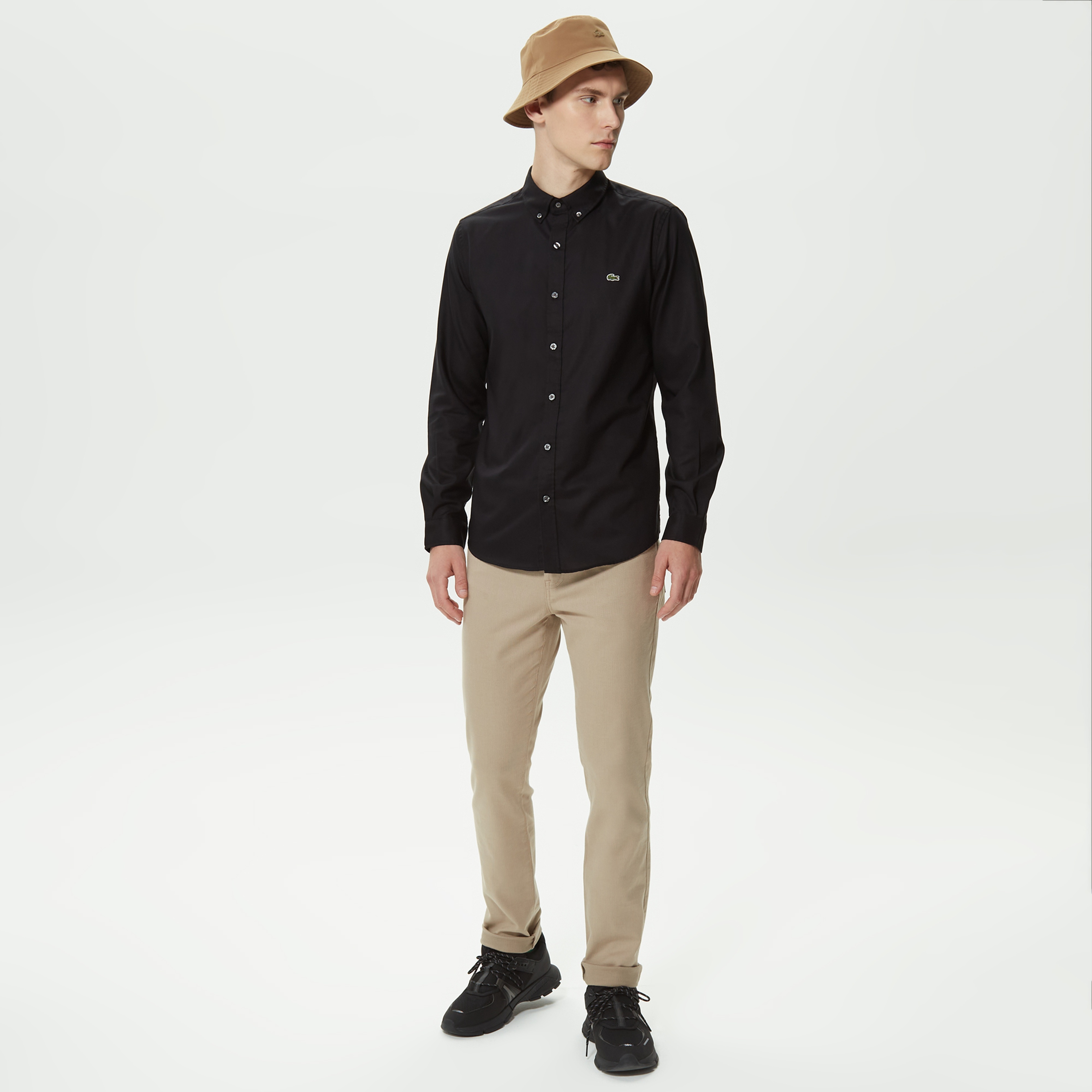 Erkek Slim Fit Düğmeli Yaka Siyah Gömlek