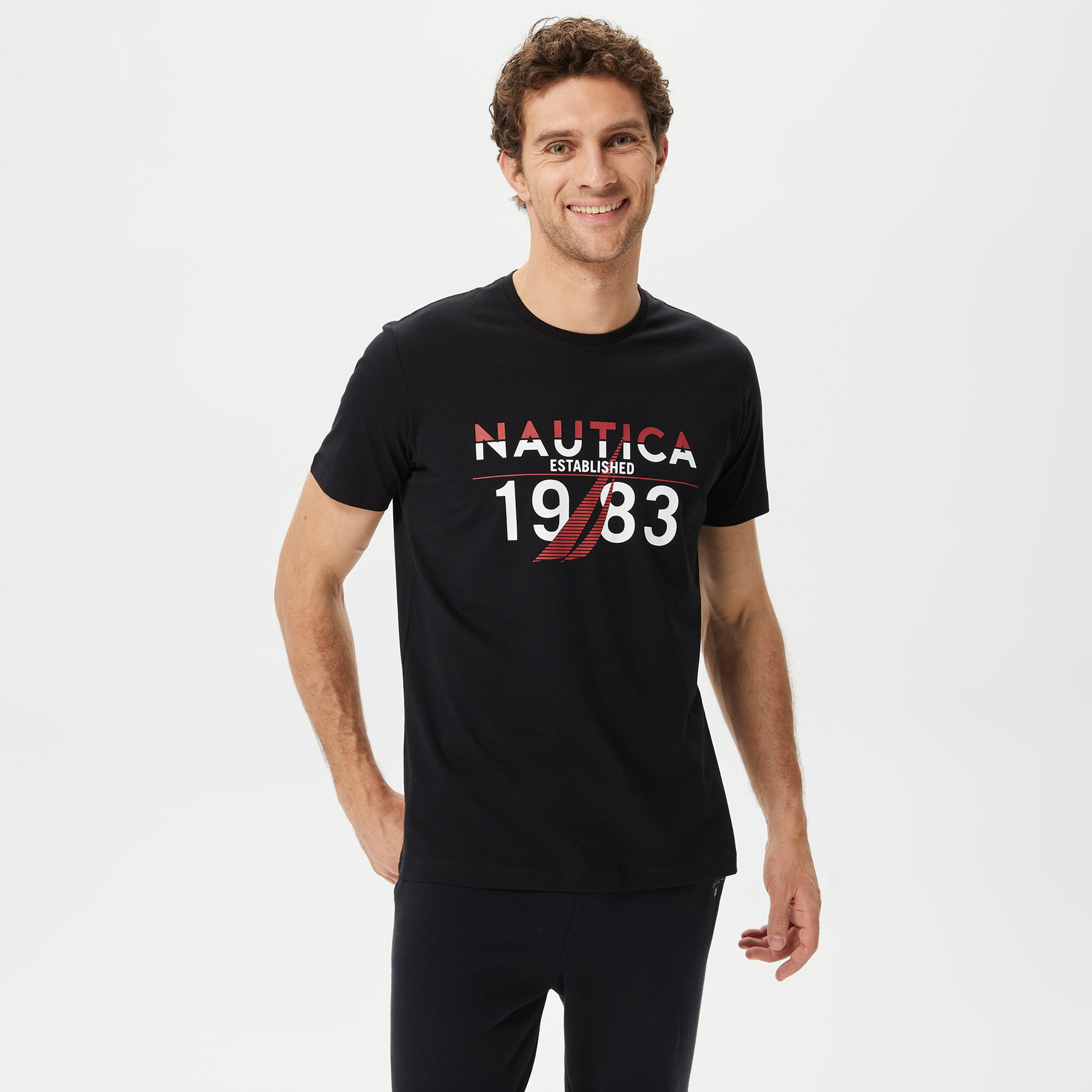 Nautica Erkek Siyah Baskılı Standart Fit T-Shirt