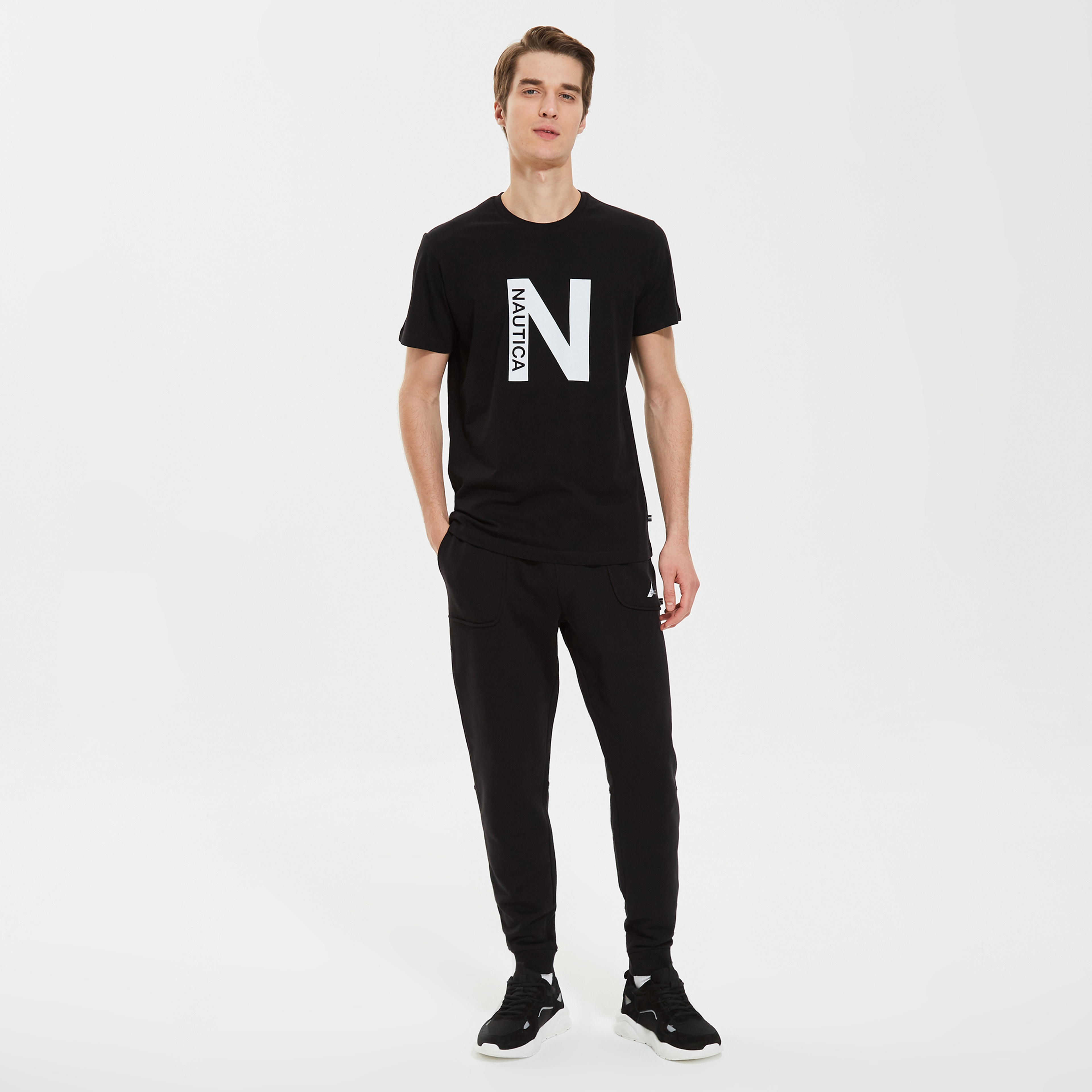 Nautica Erkek Siyah Standart Fit T-Shirt