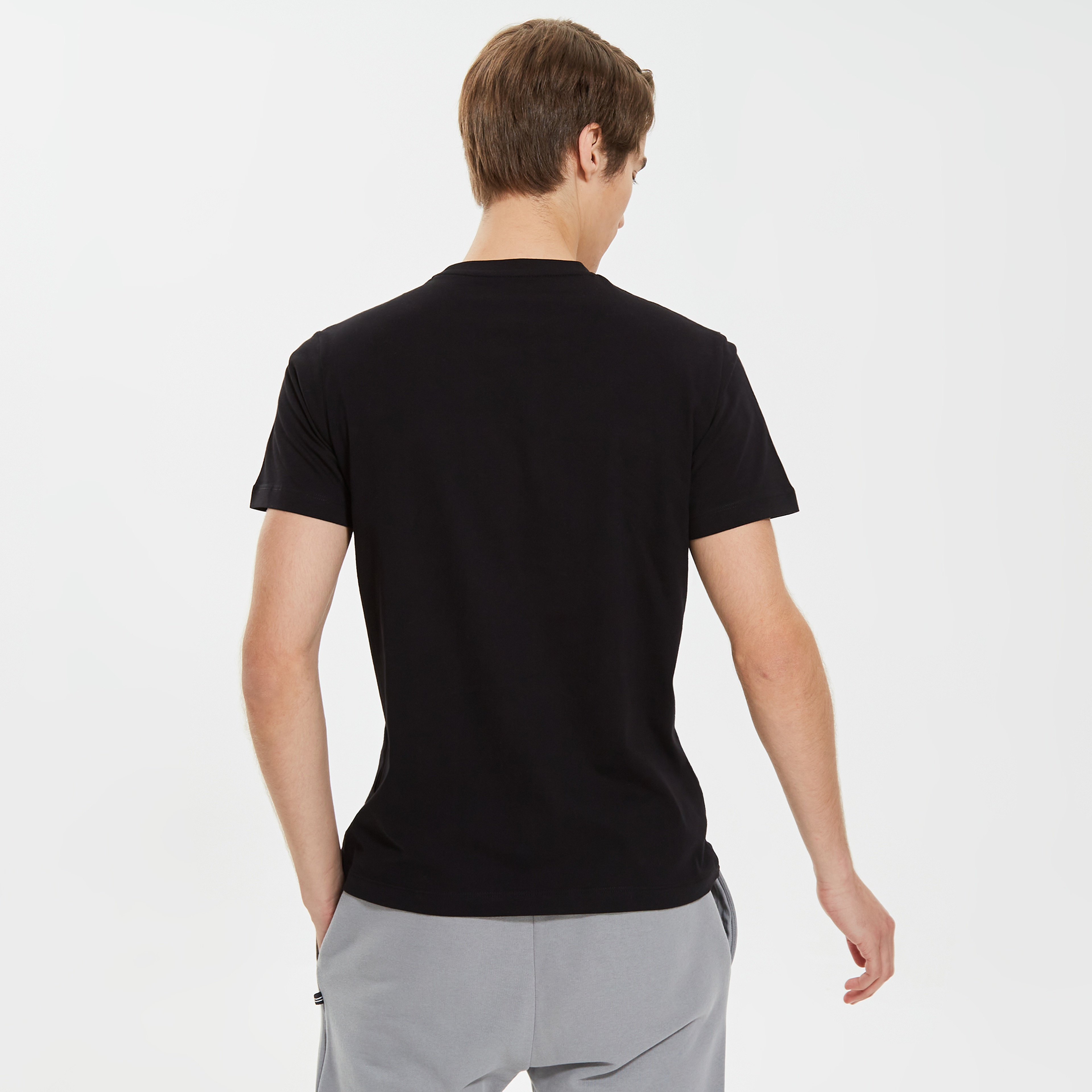 Nautica Erkek Siyah Standart Fit T-Shirt