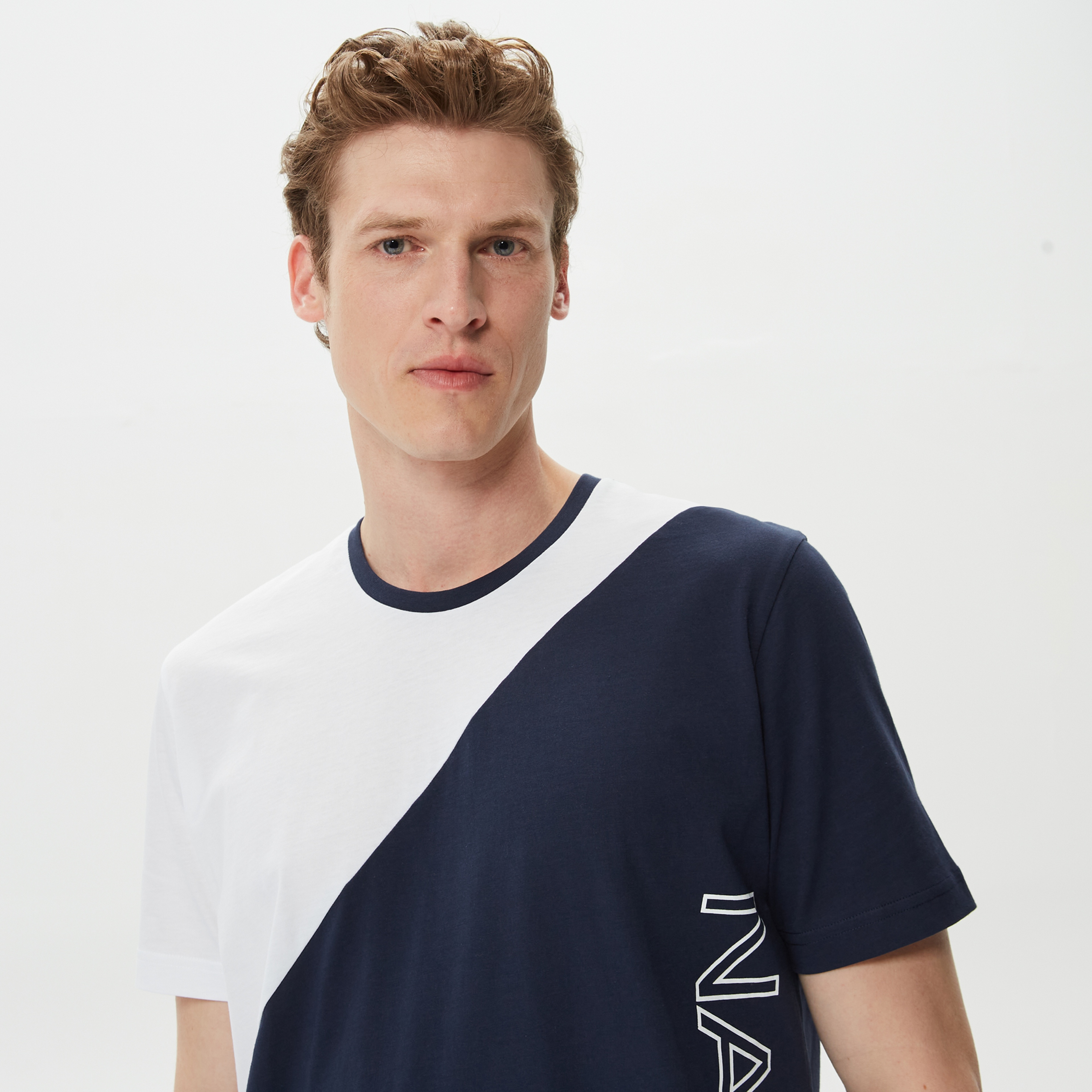 Nautica Erkek Lacivert Renk Bloklu Standart Fit T-Shirt