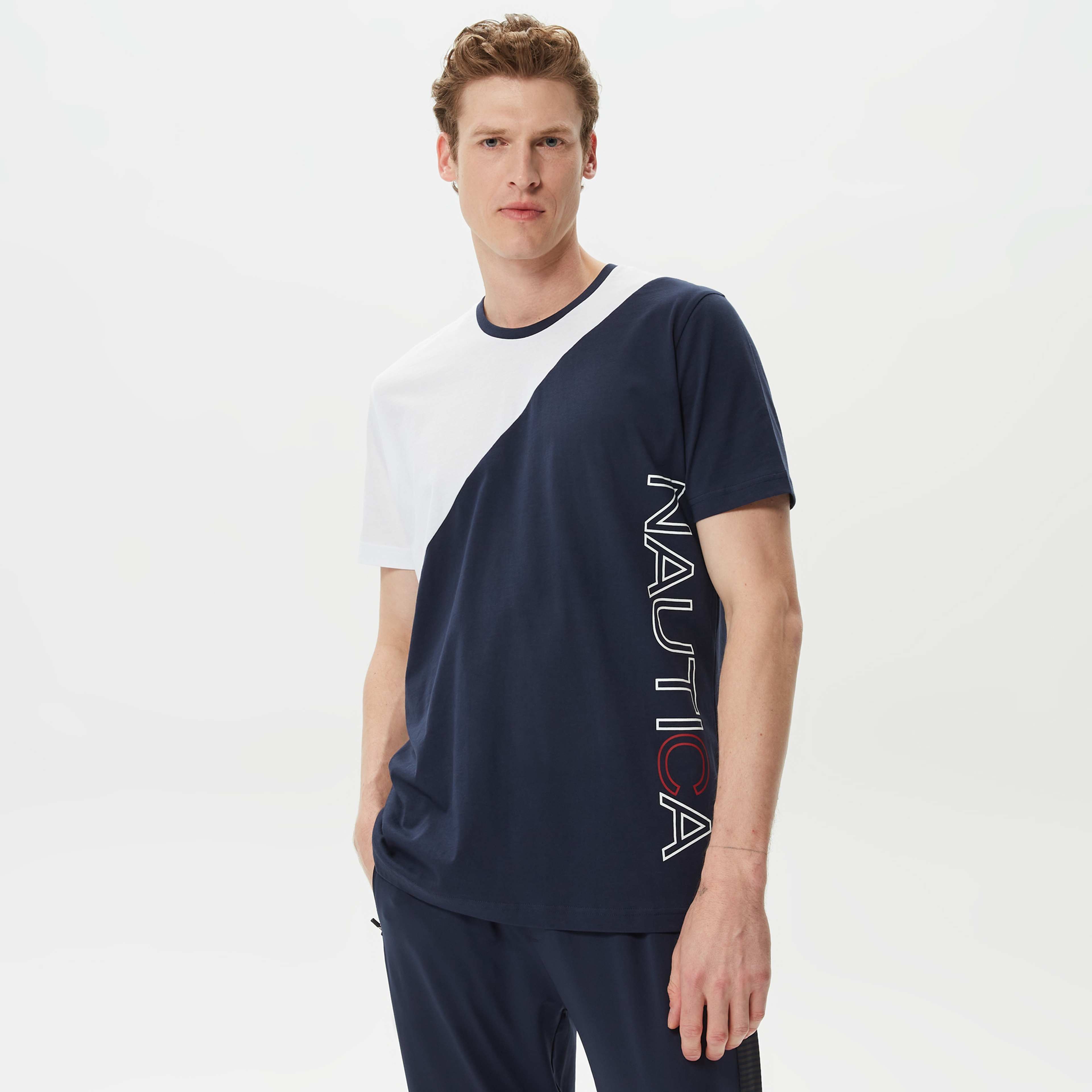 Nautica Erkek Lacivert Renk Bloklu Standart Fit T-Shirt