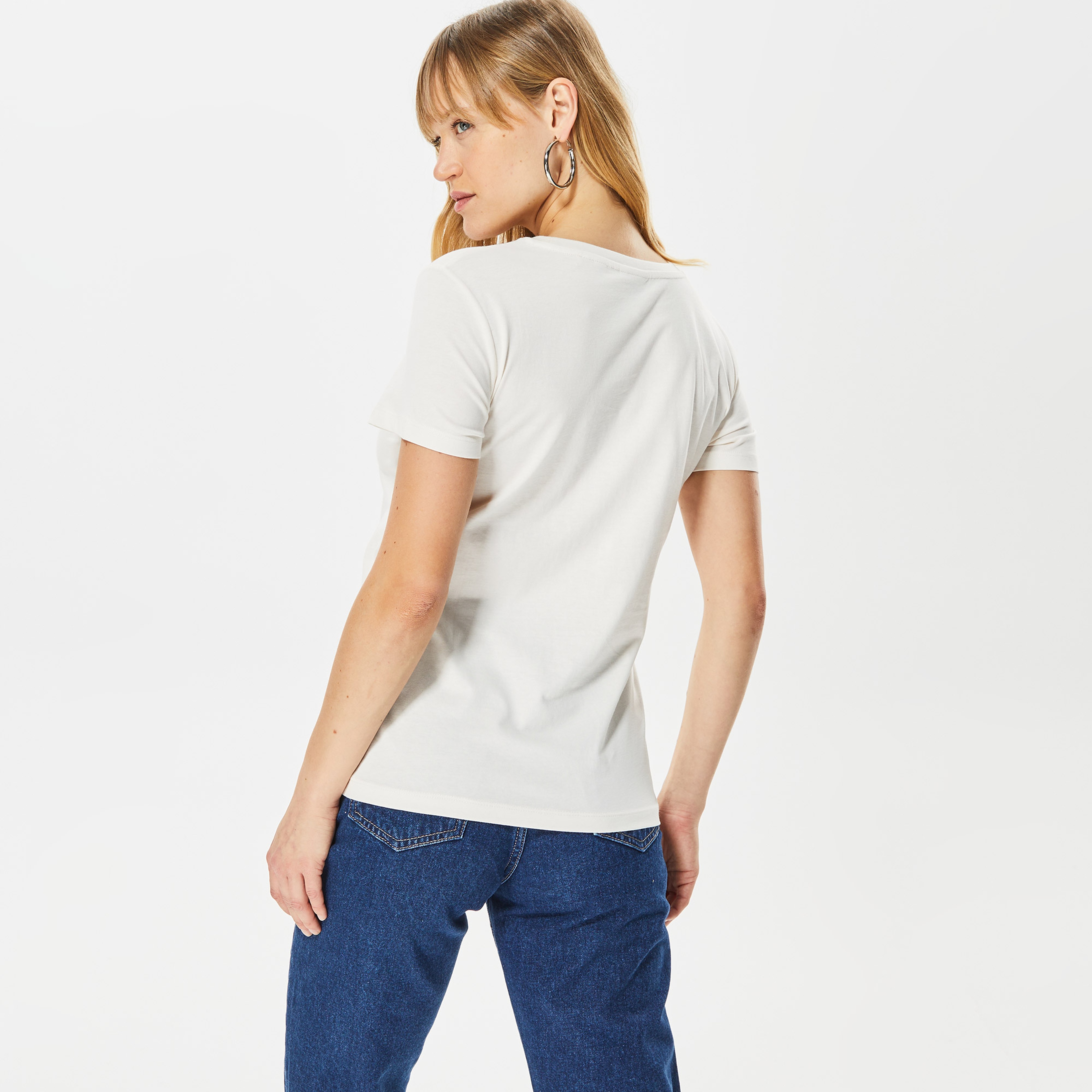 Guess Kadın Krem T-Shirt