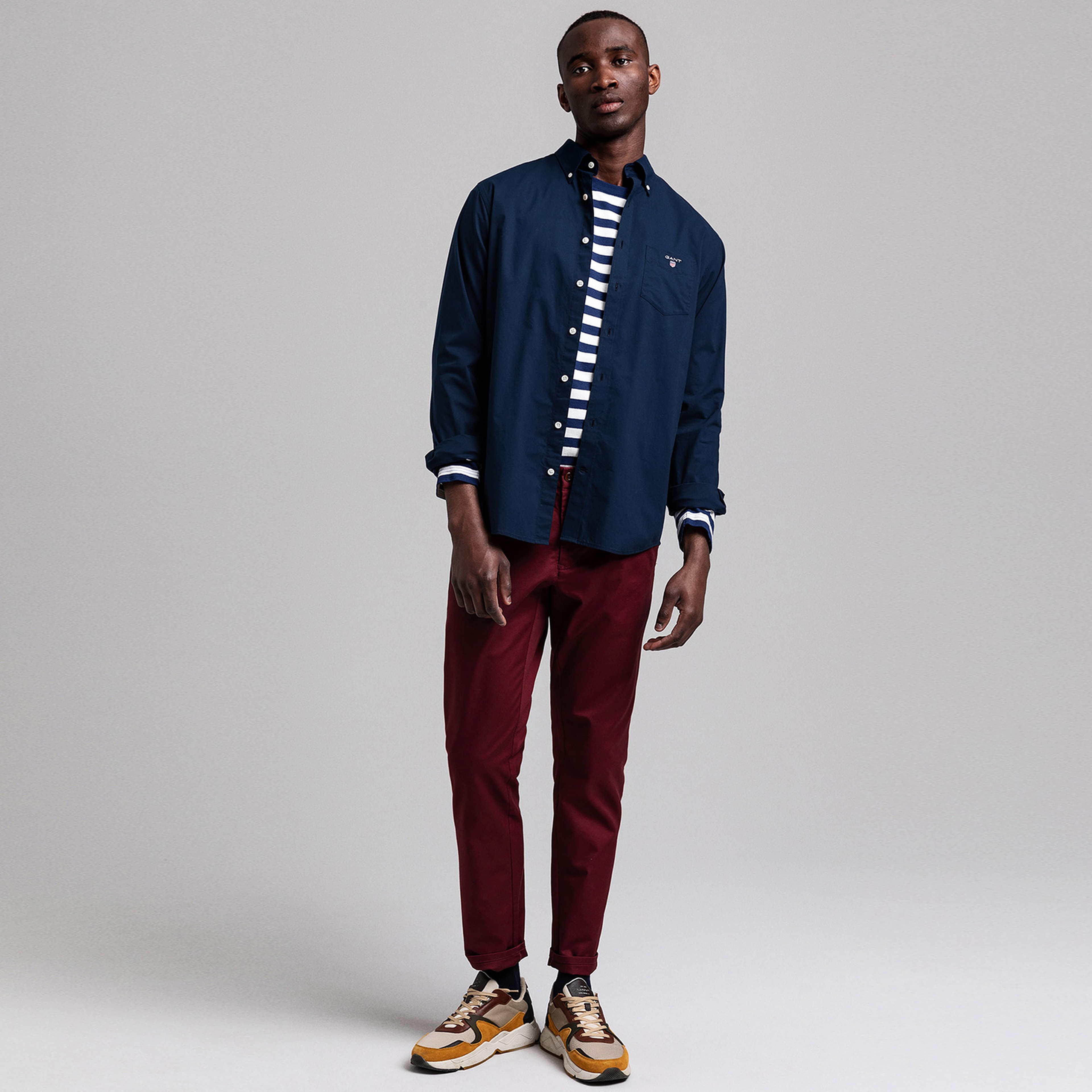 GANT Erkek Lacivert Regular Fit Düğmeli Yaka Broadcloth Gömlek
