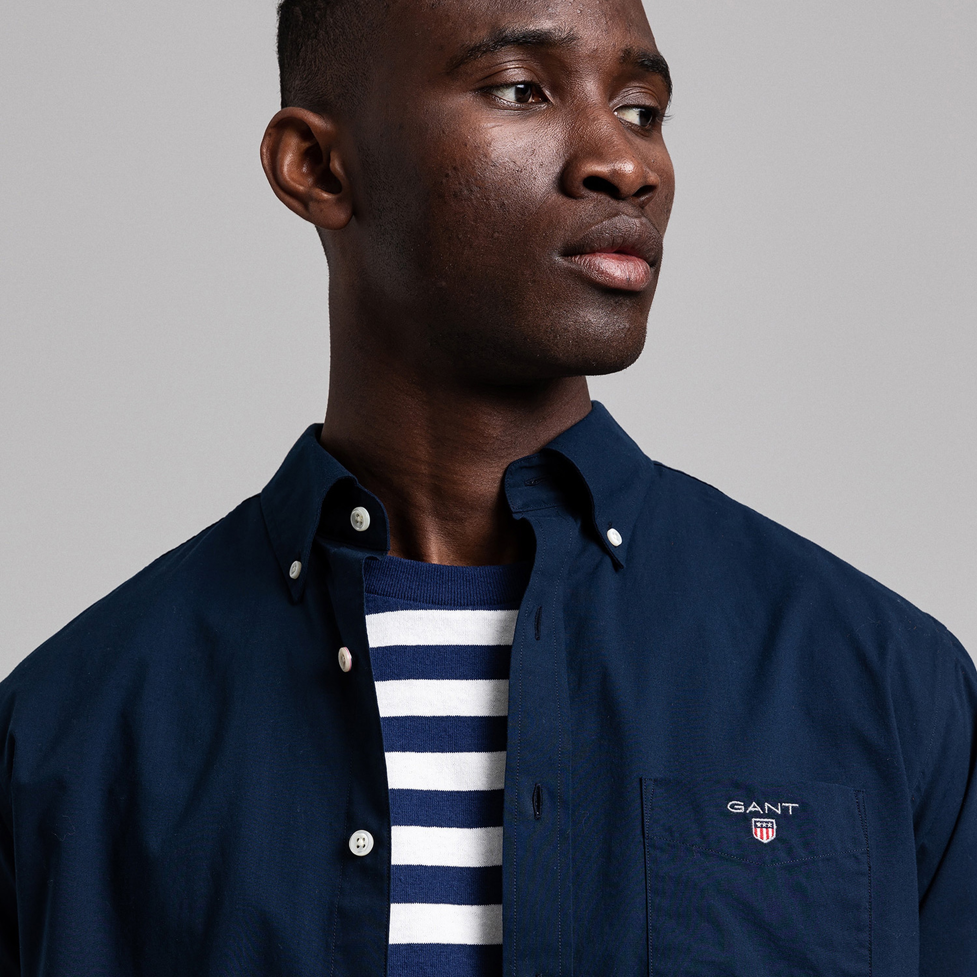 GANT Erkek Lacivert Regular Fit Düğmeli Yaka Broadcloth Gömlek