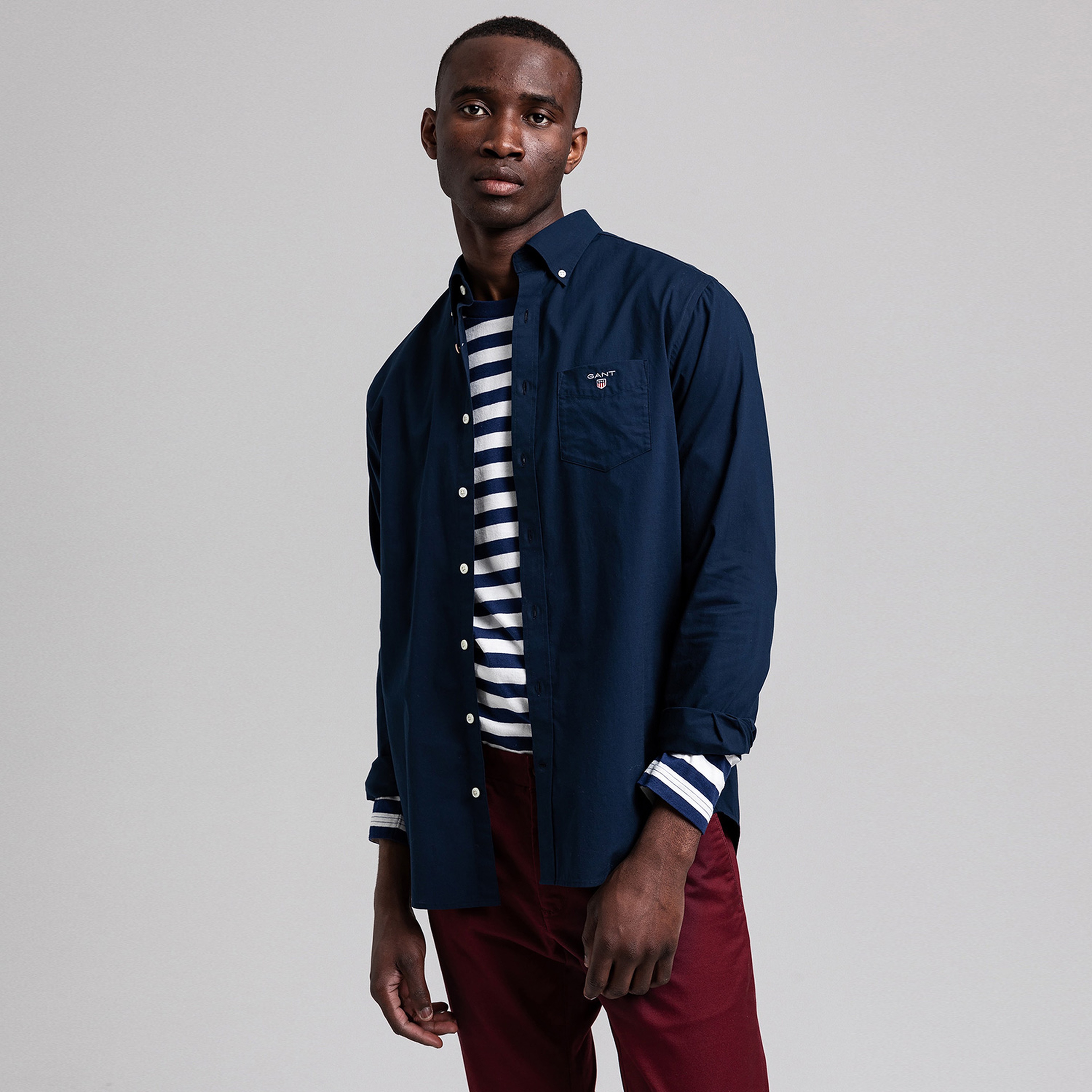 GANT Erkek Lacivert Regular Fit Düğmeli Yaka Broadcloth Gömlek
