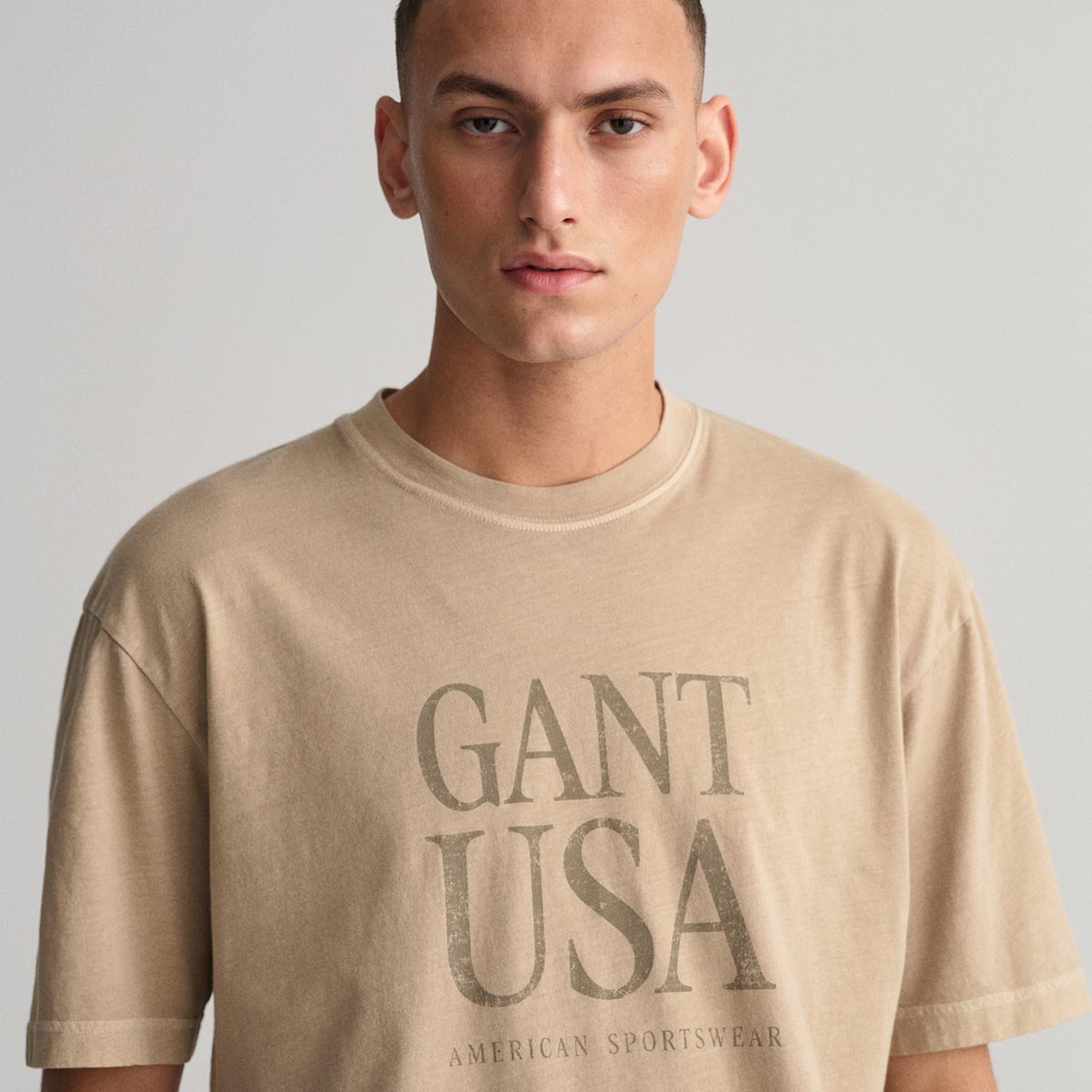 GANT Erkek Bej Regular Fit Bisiklet Yaka Logolu T-shirt