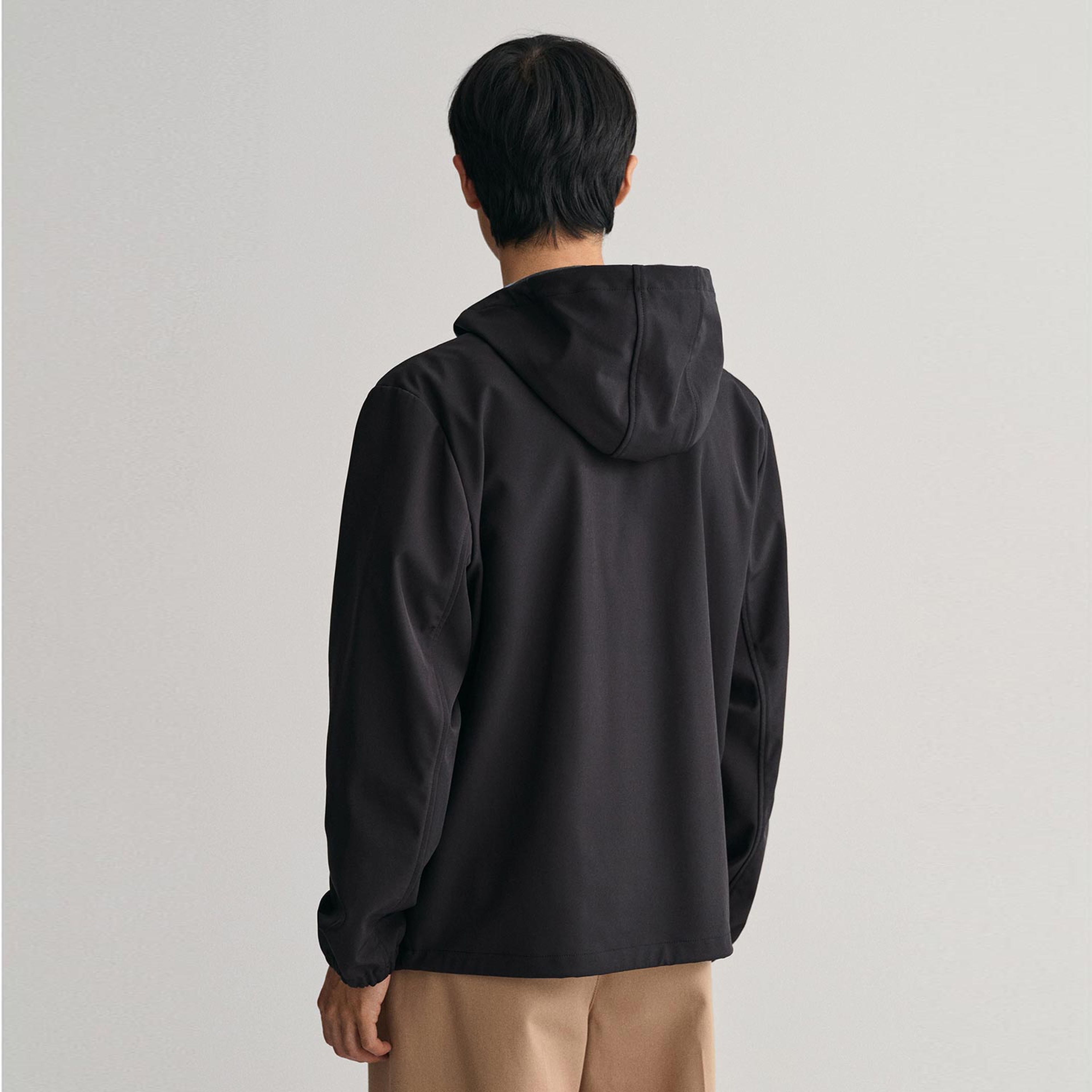 GANT Erkek Siyah Regular Fit Kapüşonlu Yağmurluk