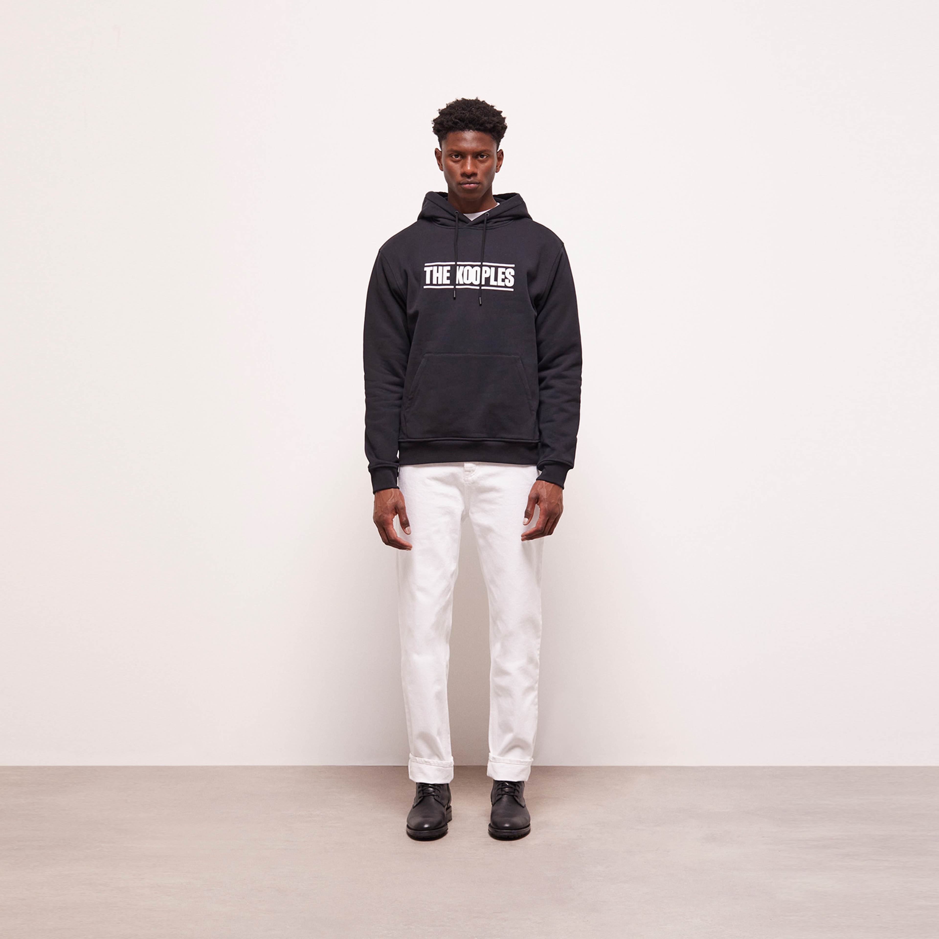 ERKEK BASKILI SİYAH SWEATSHIRT