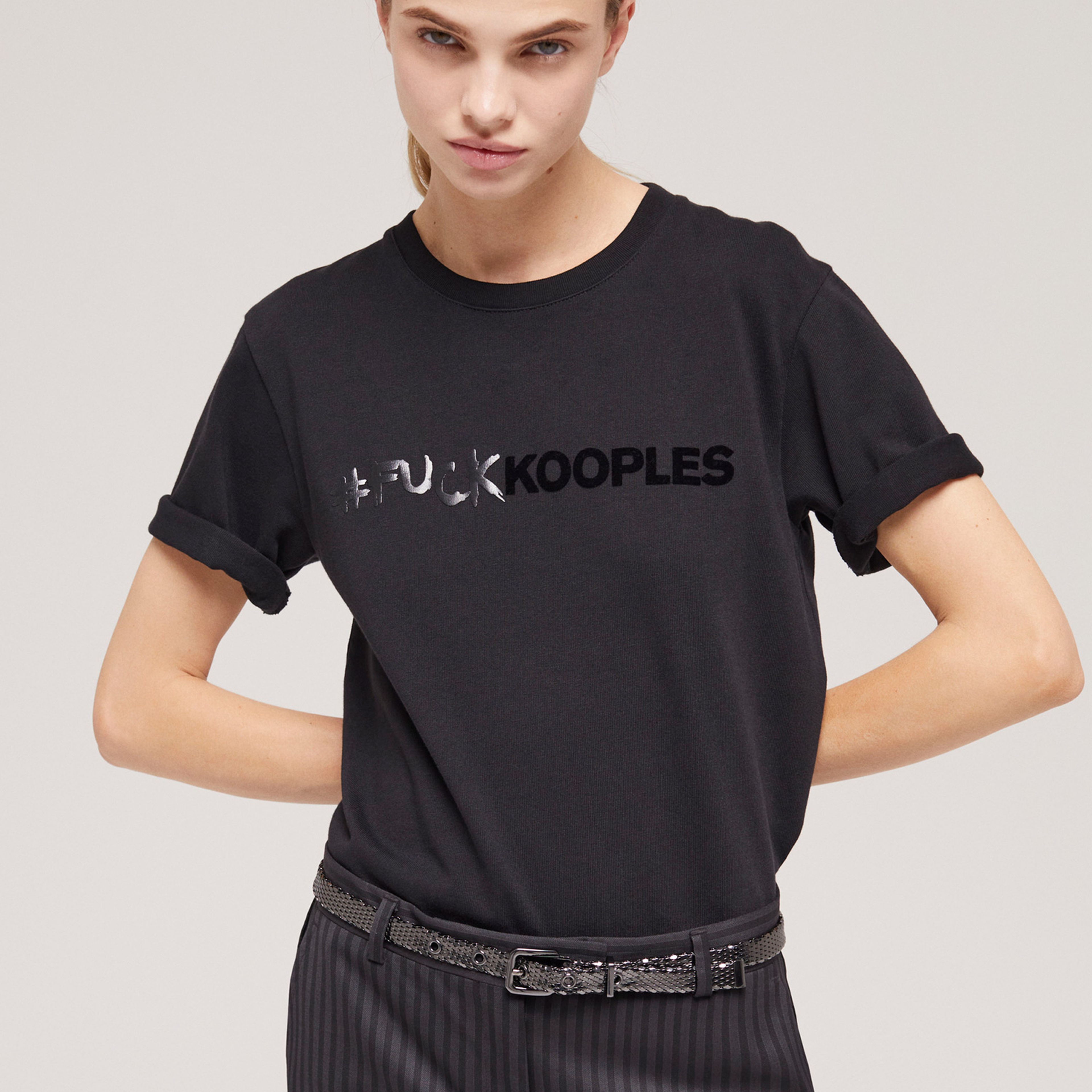 KADIN BASKILI SİYAH T-SHIRT