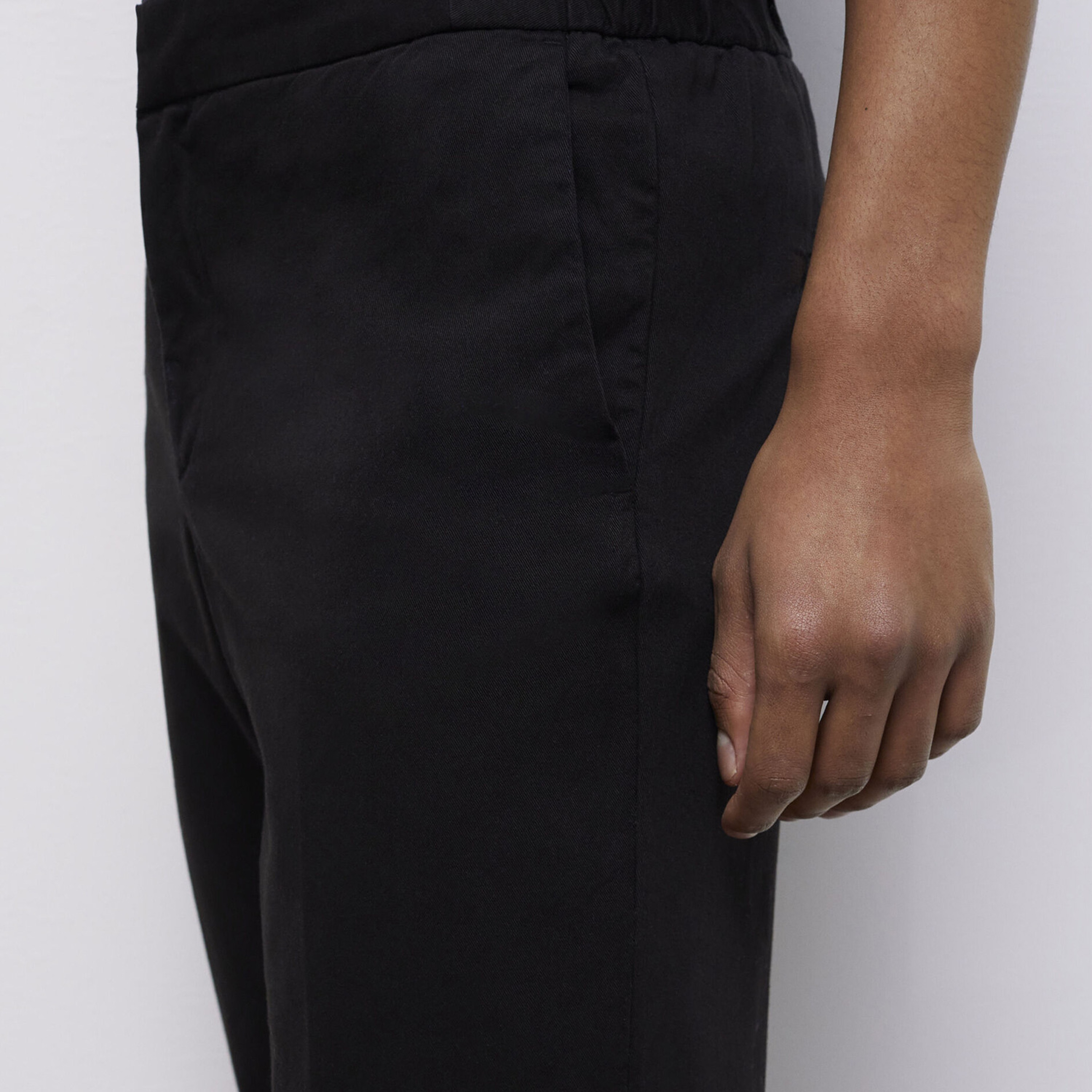 ERKEK SİYAH PANTOLON