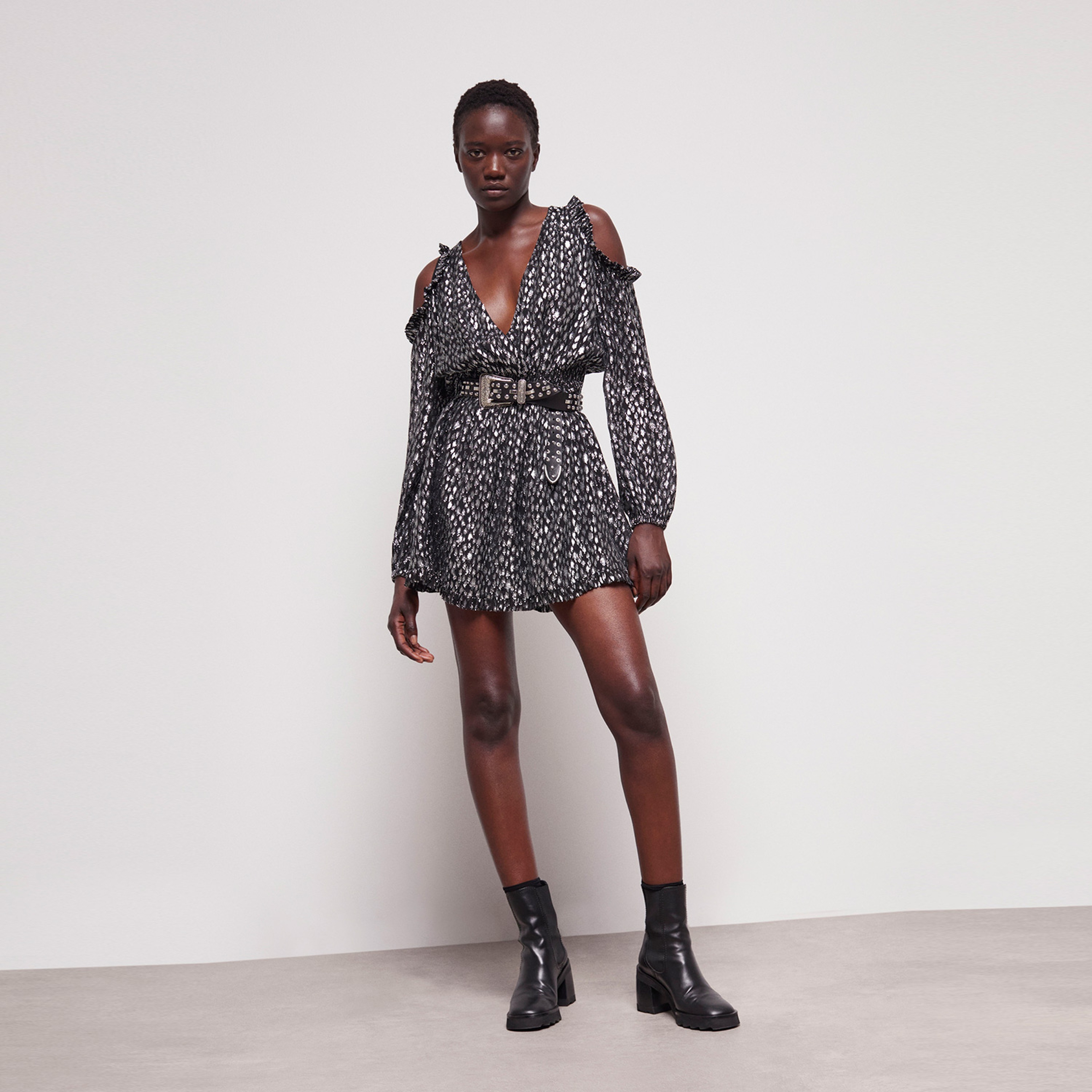 KADIN DESENLİ GÜMÜŞ ELBİSE