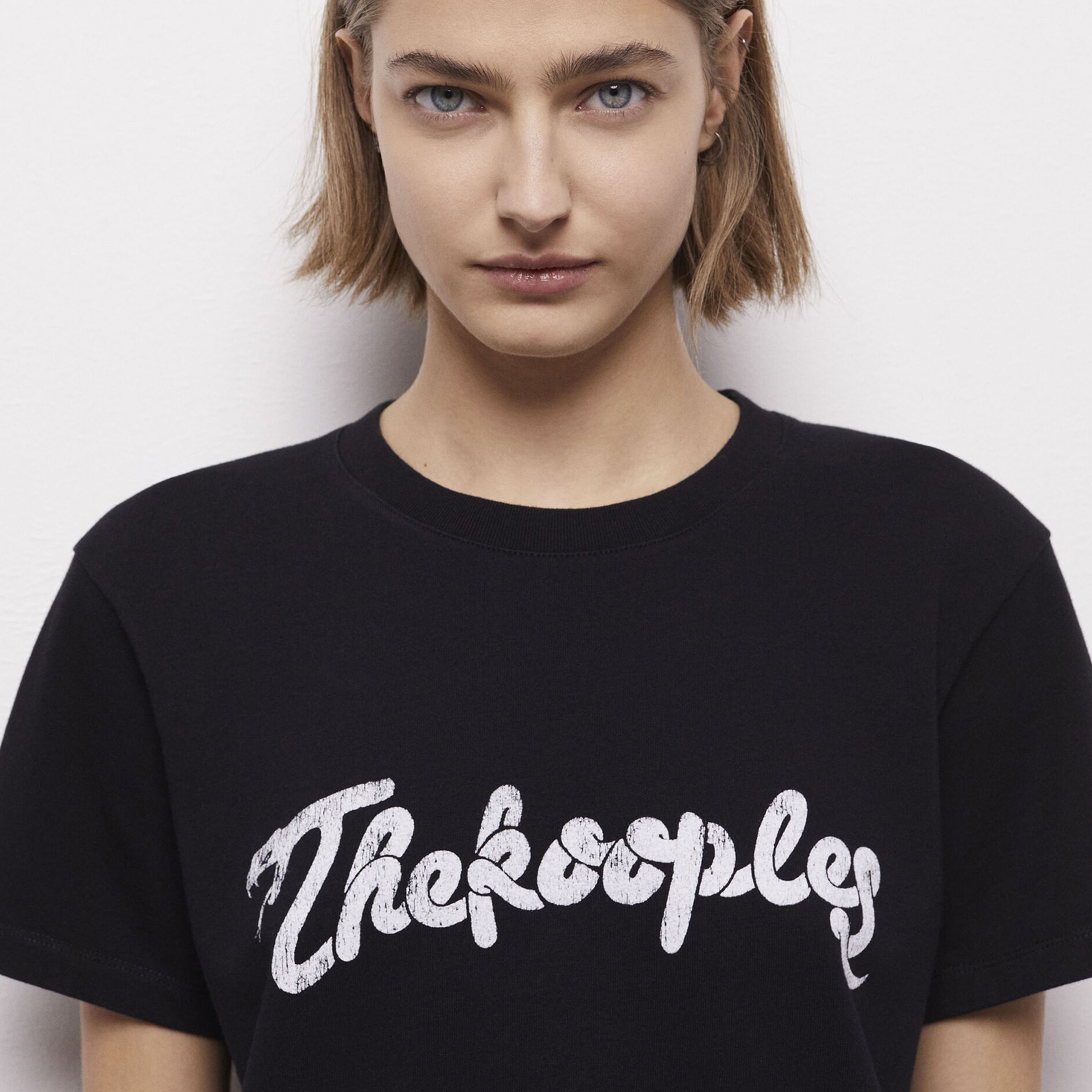 KADIN BASKILI SİYAH T-SHIRT