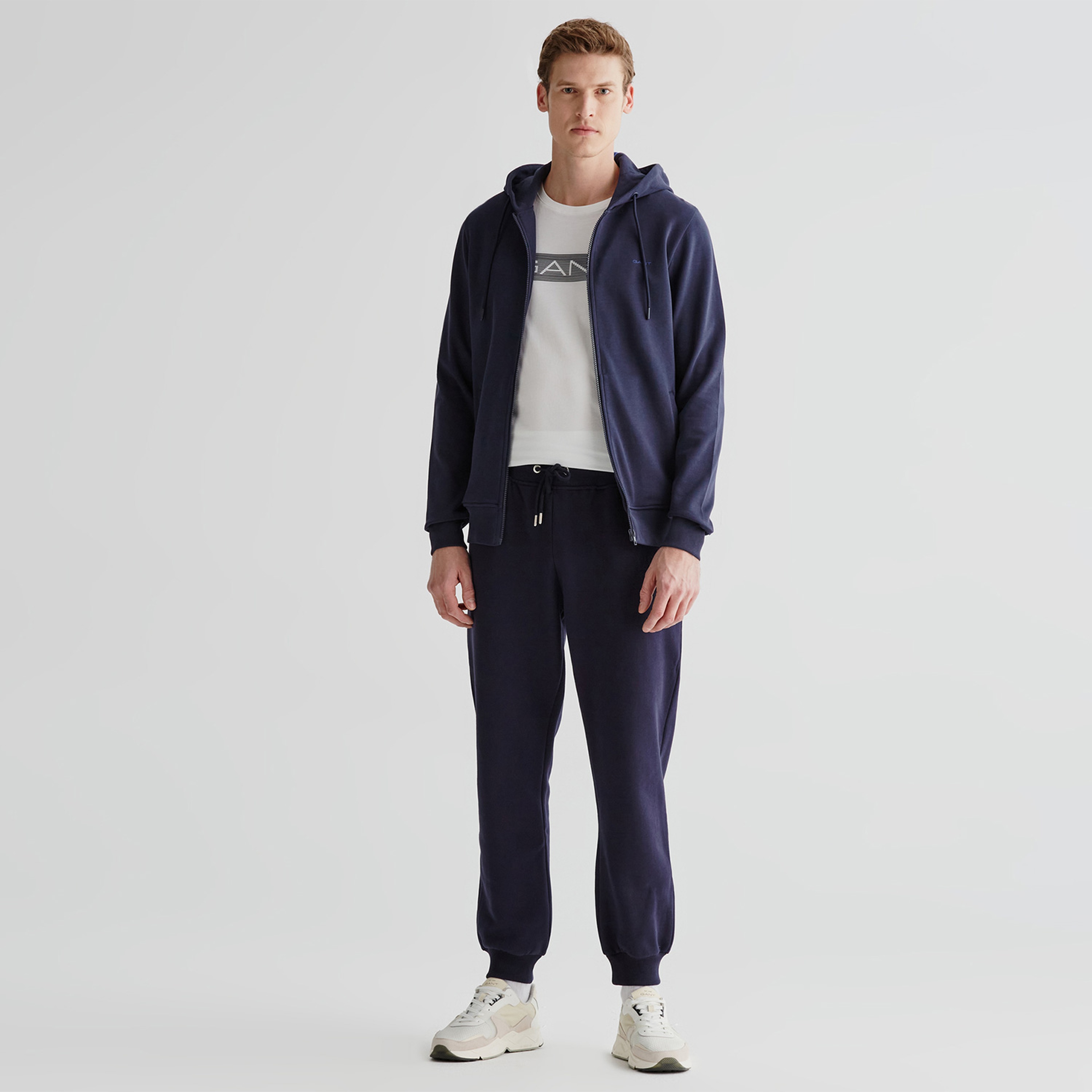 GANT Erkek Lacivert Regular Fit Kapüşonlu Logolu Sweatshirt