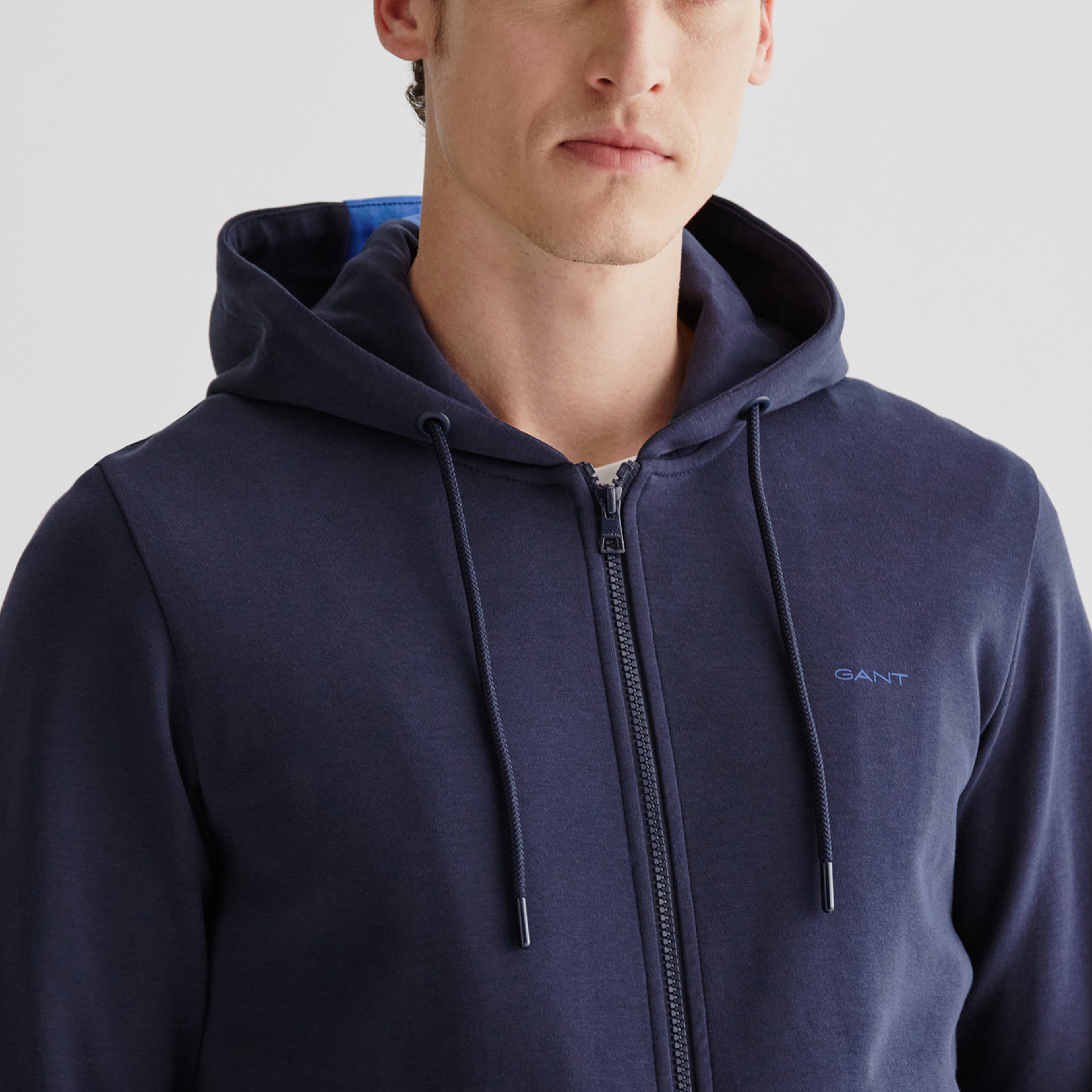 GANT Erkek Lacivert Regular Fit Kapüşonlu Logolu Sweatshirt