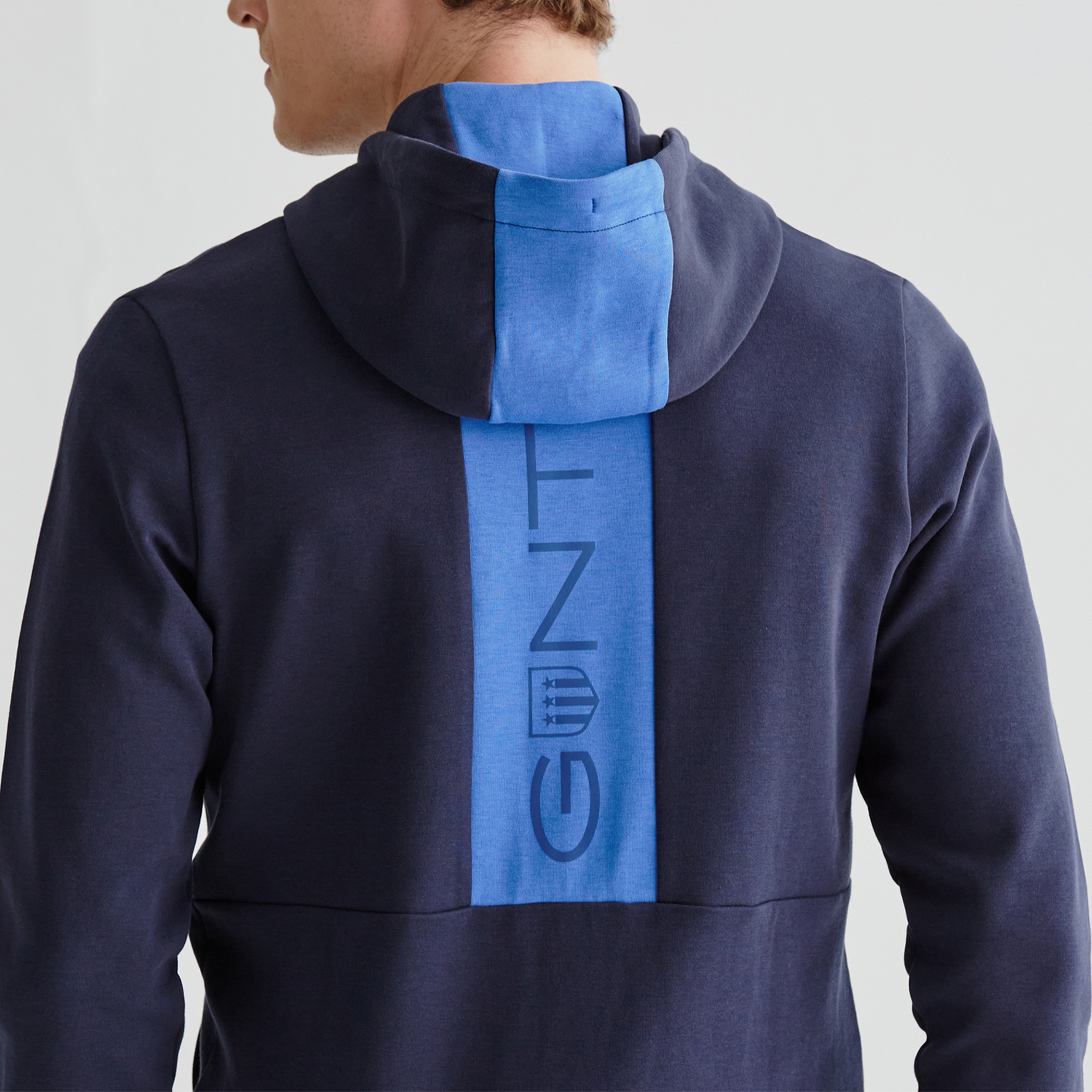 GANT Erkek Lacivert Regular Fit Kapüşonlu Logolu Sweatshirt