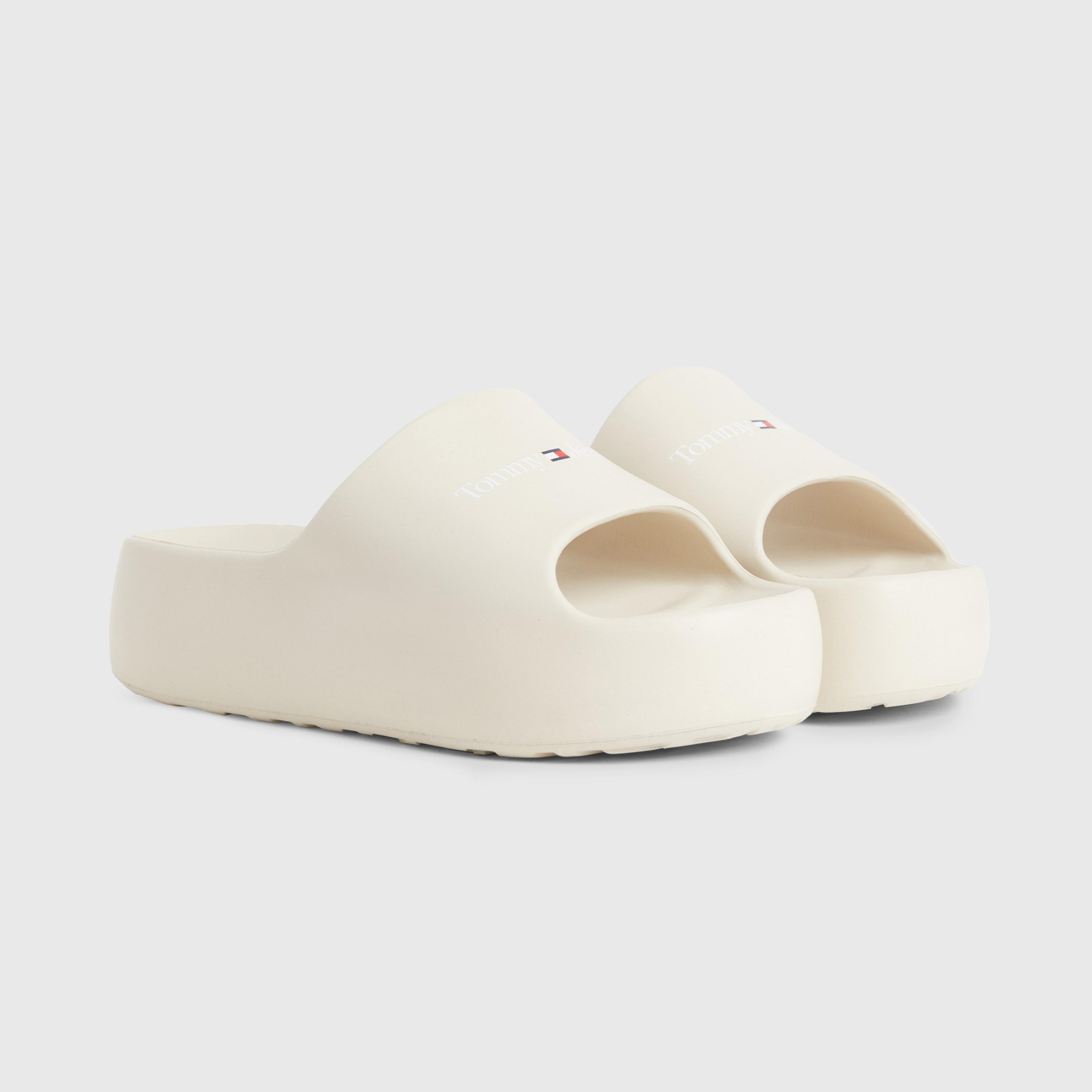 Tommy Hilfiger Kadın Bej Terlik