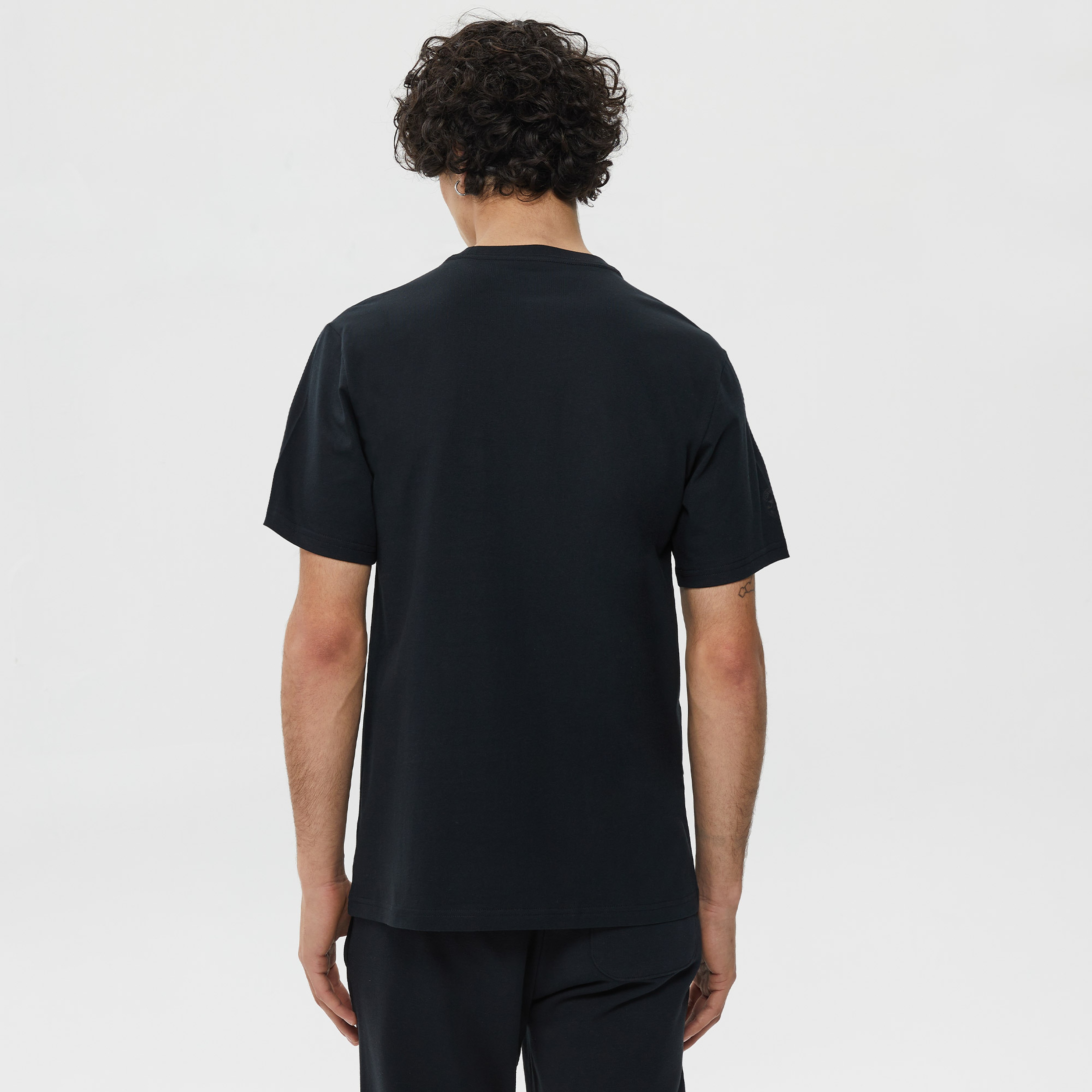 Converse Classic Ss   Beyond Cp Remix Erkek Siyah T-Shirt