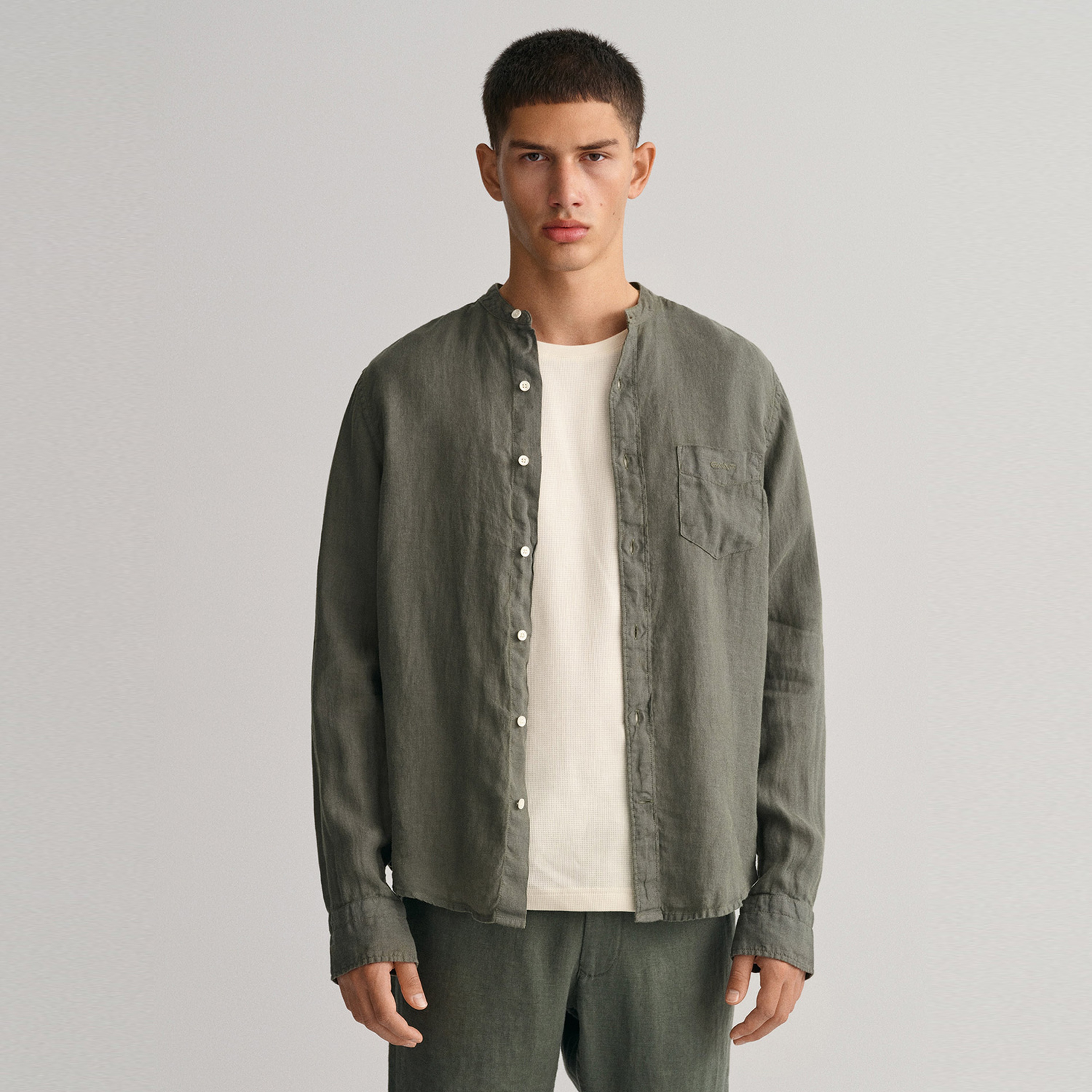 GANT Erkek Yeşil Regular Fit Hakim Yaka Keten Gömlek
