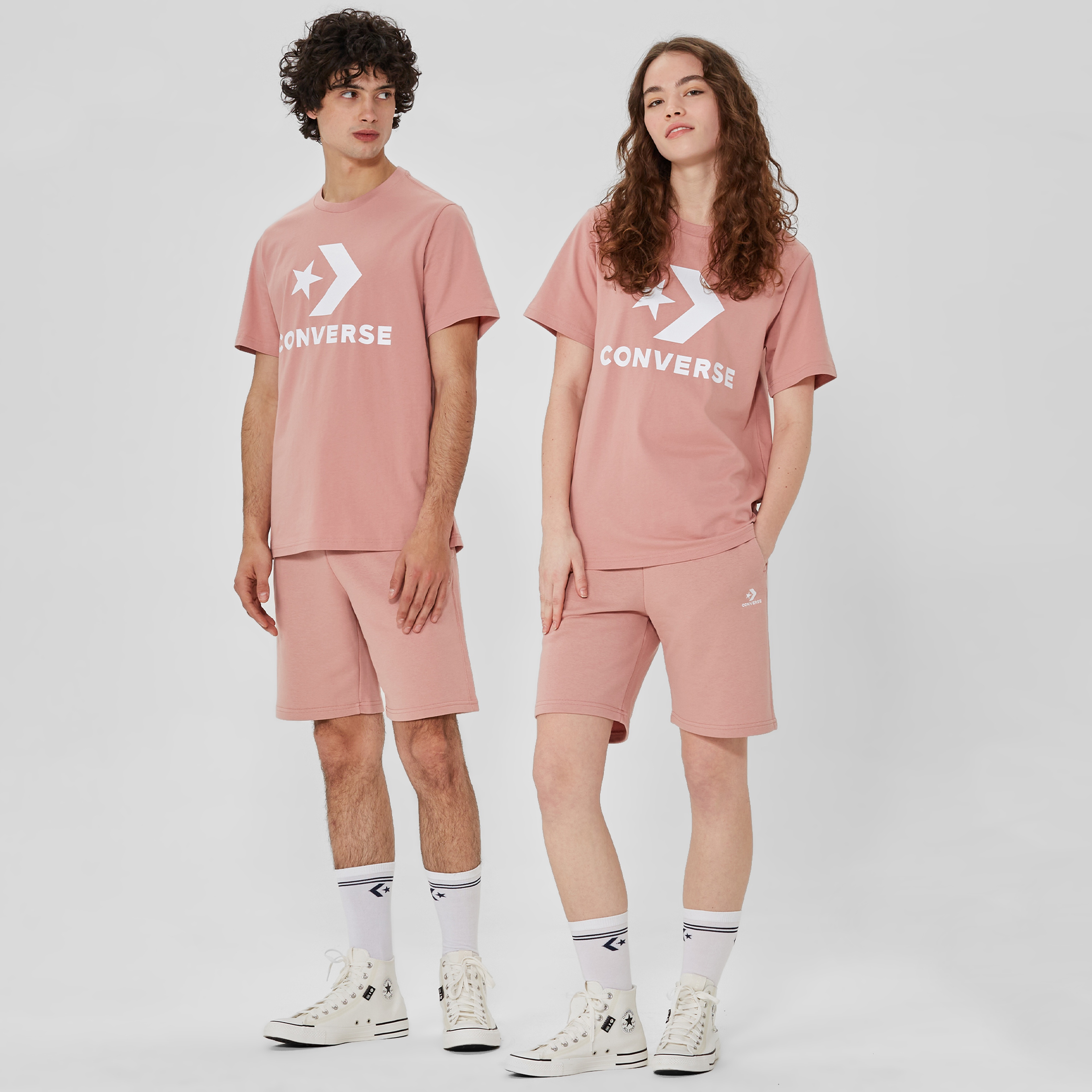 Converse Go-To Embroidered Star Chevron Fleece Unisex Pembe Şort