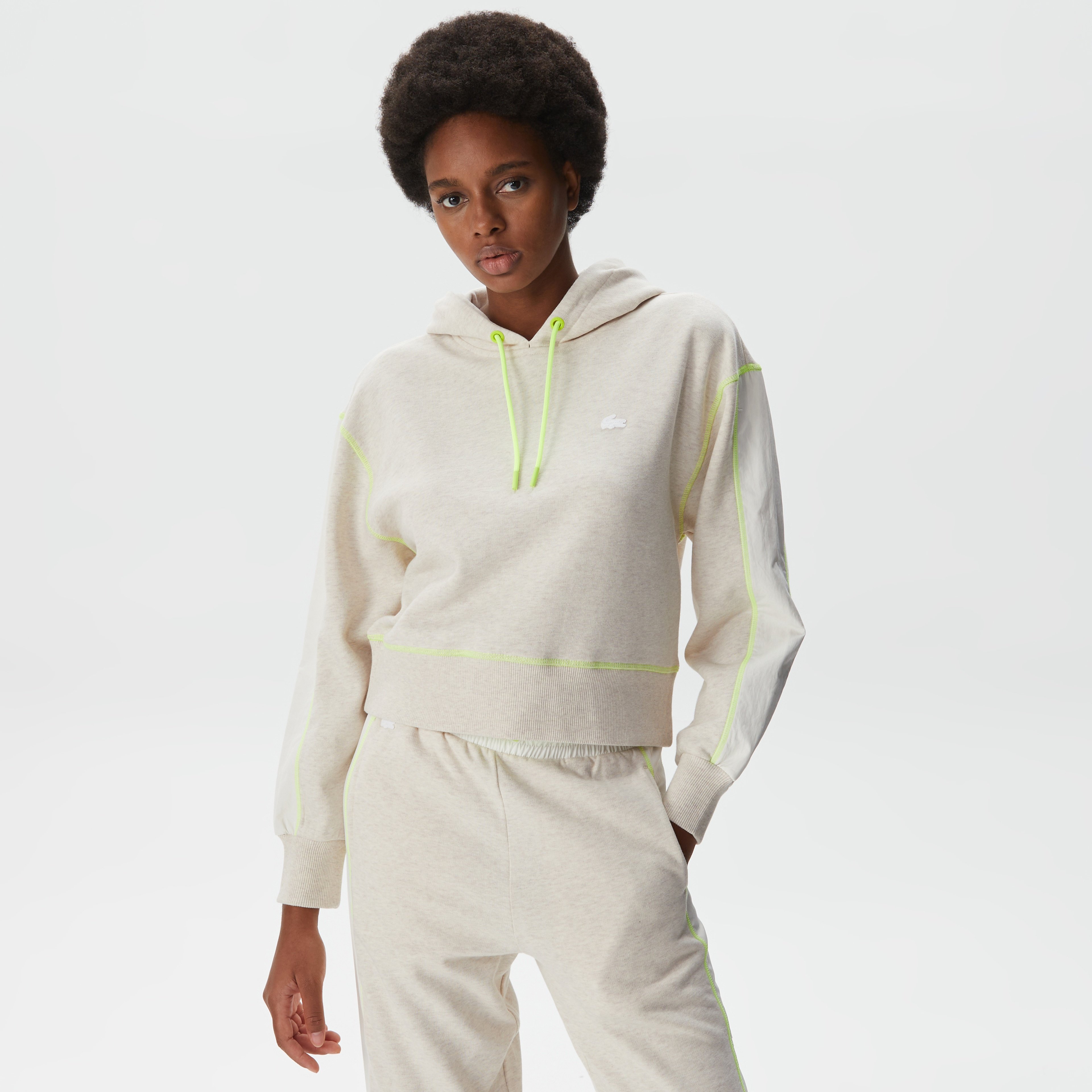 Kadın Relaxed Fit Kapüşonlu Renk Bloklu Beyaz Sweatshirt