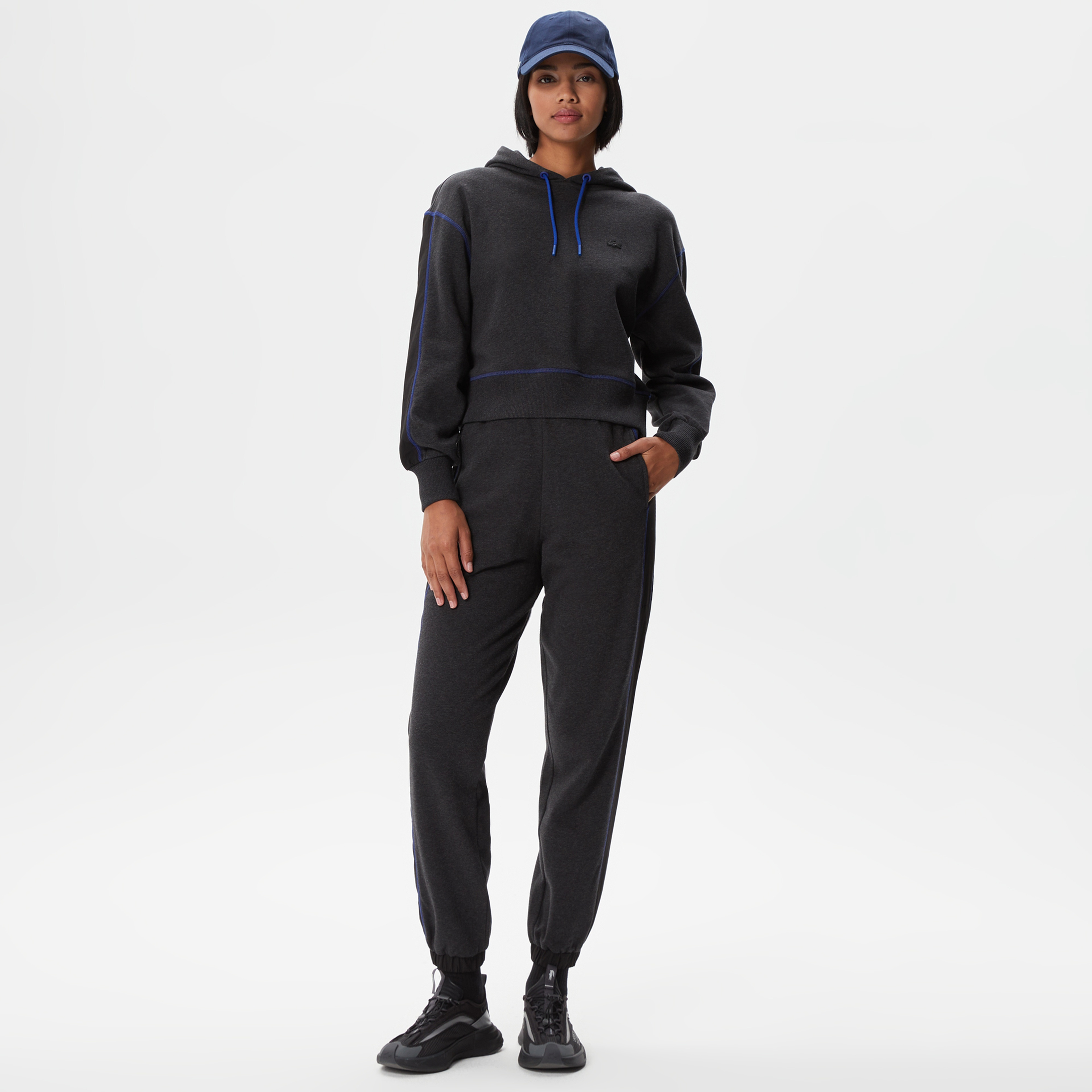 Kadın Relaxed Fit Kapüşonlu Renk Bloklu Siyah Sweatshirt