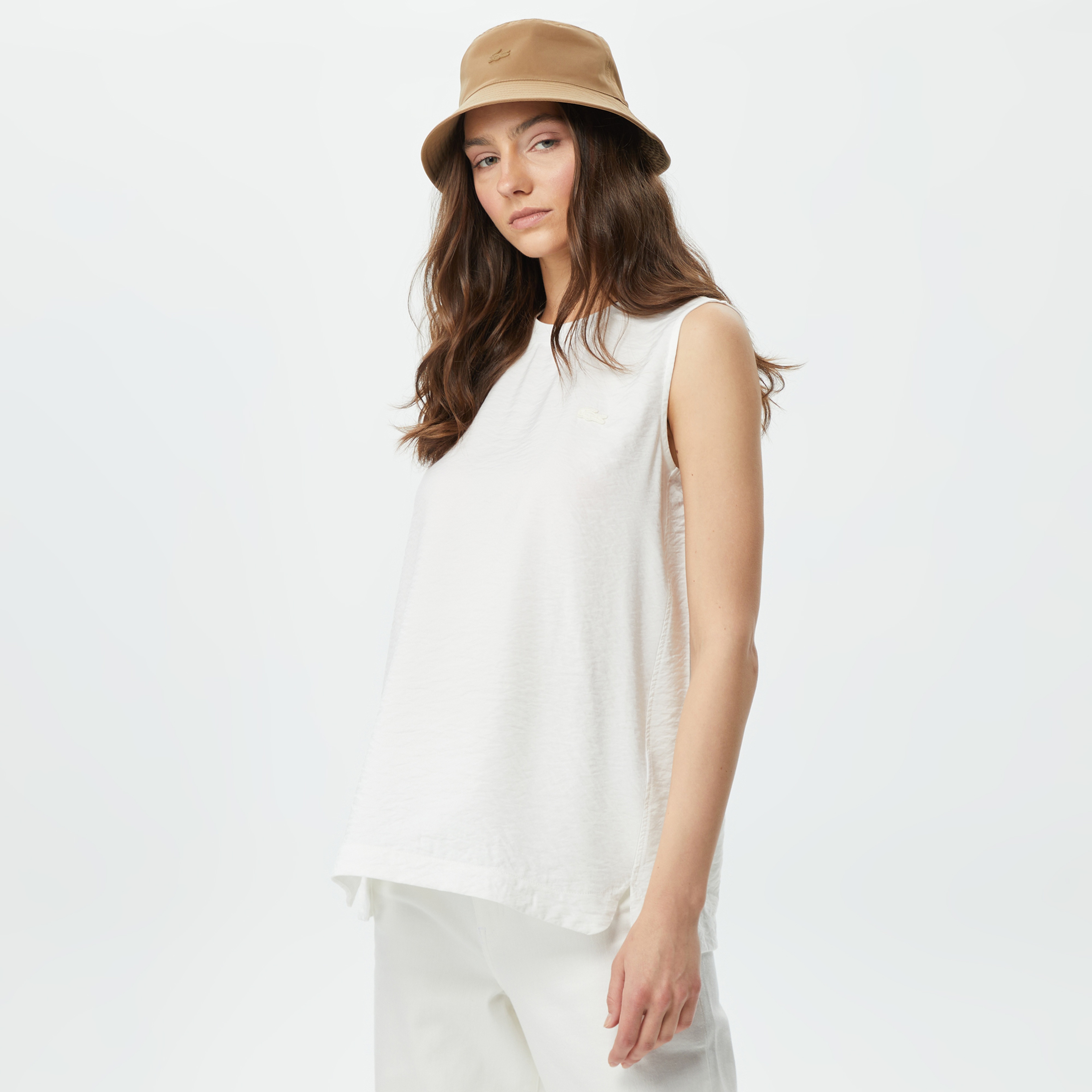 Kadın Regular Fit Kolsuz Bisiklet Yaka Beyaz Bluz