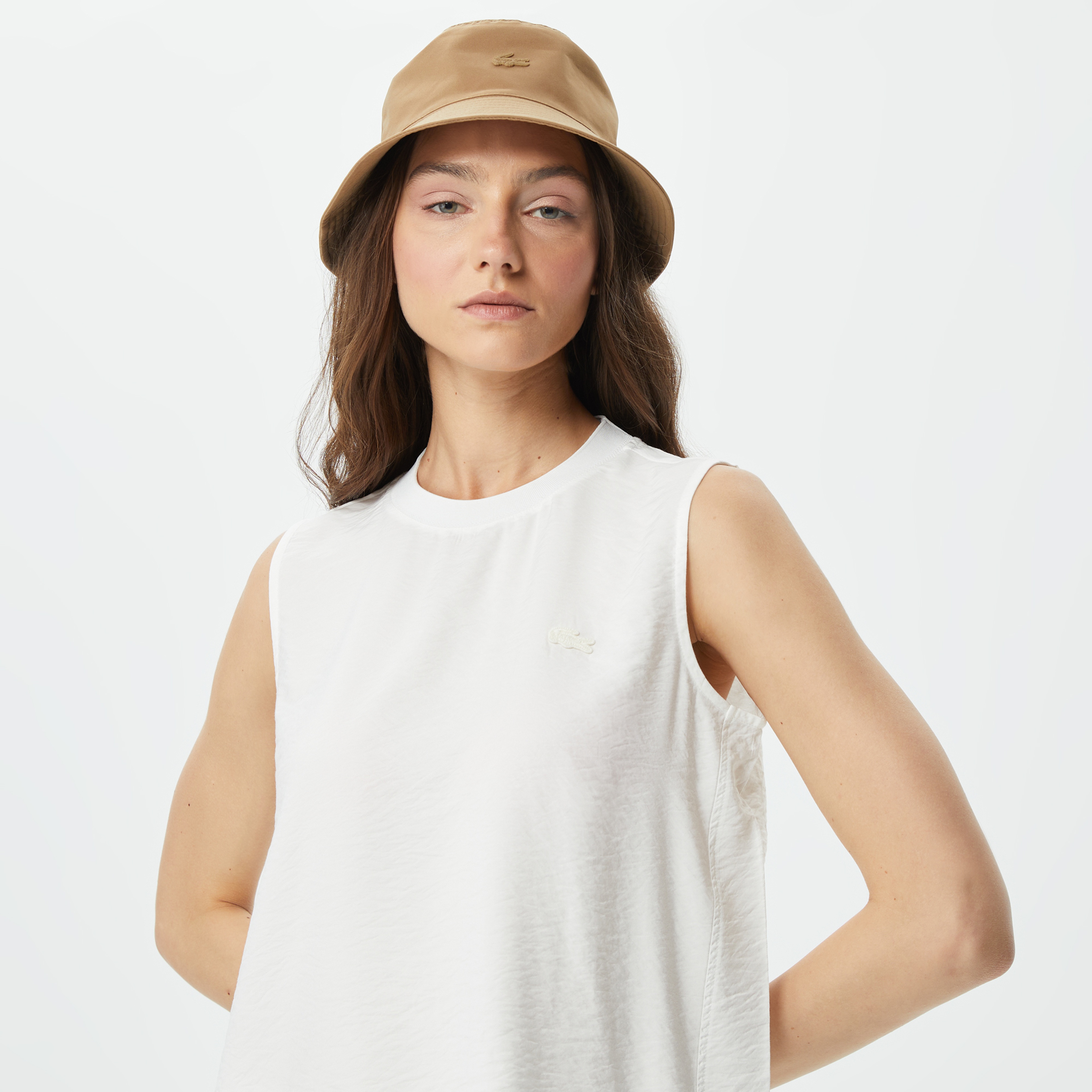 Kadın Regular Fit Kolsuz Bisiklet Yaka Beyaz Bluz