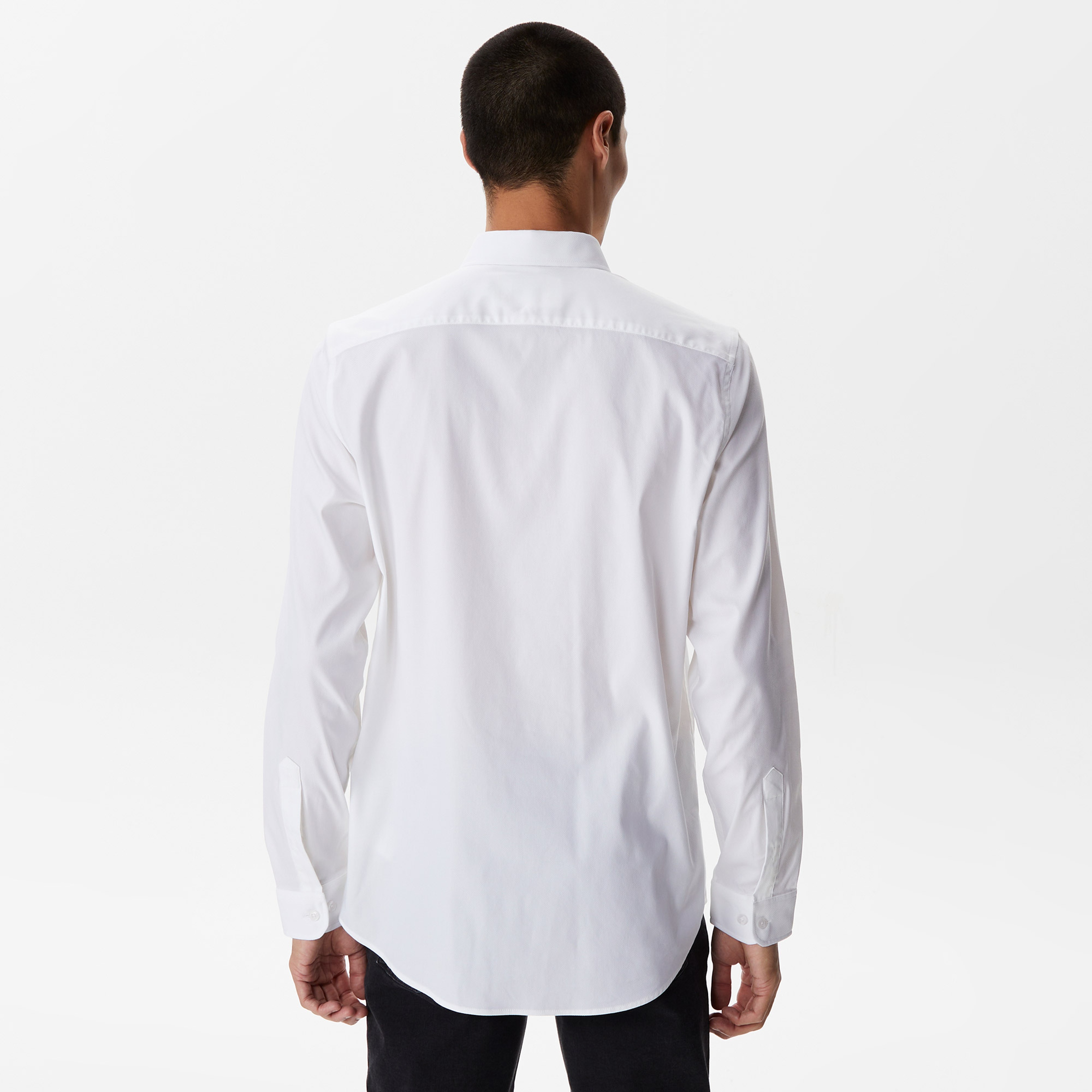 Erkek Slim Fit Düğmeli Yaka Beyaz Gömlek