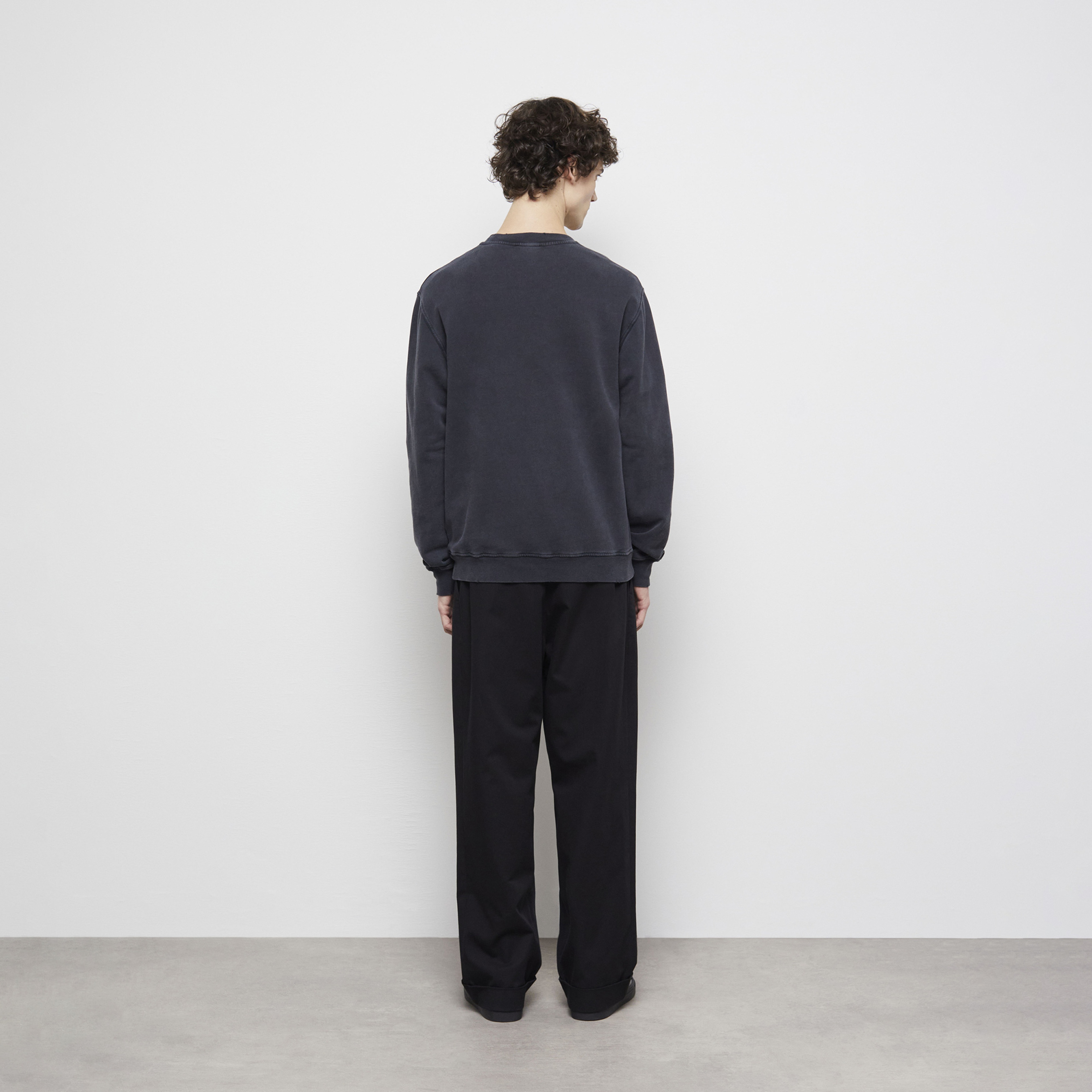 ERKEK BASKILI SİYAH SWEATSHIRT